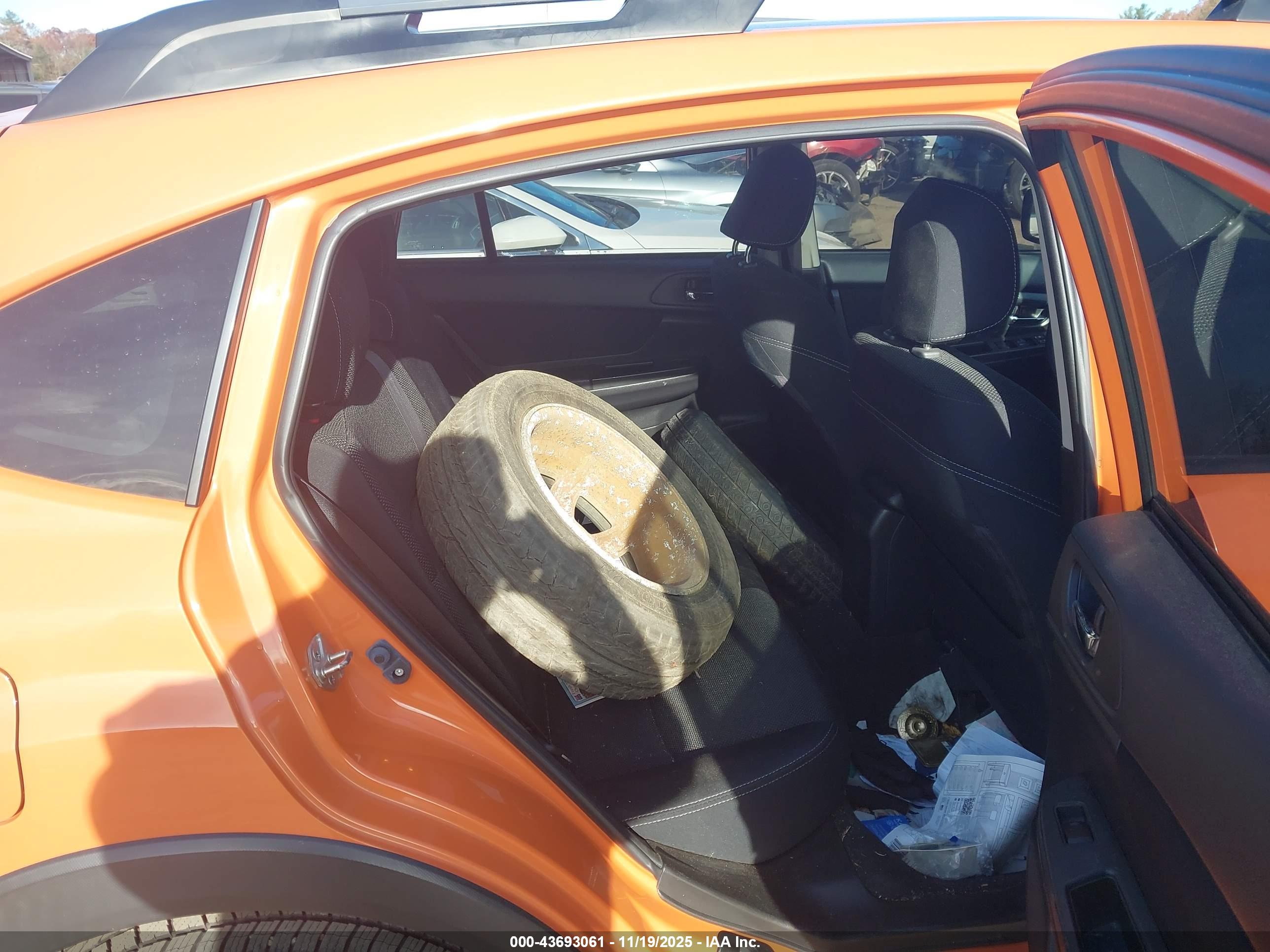 SUBARU XV image 8