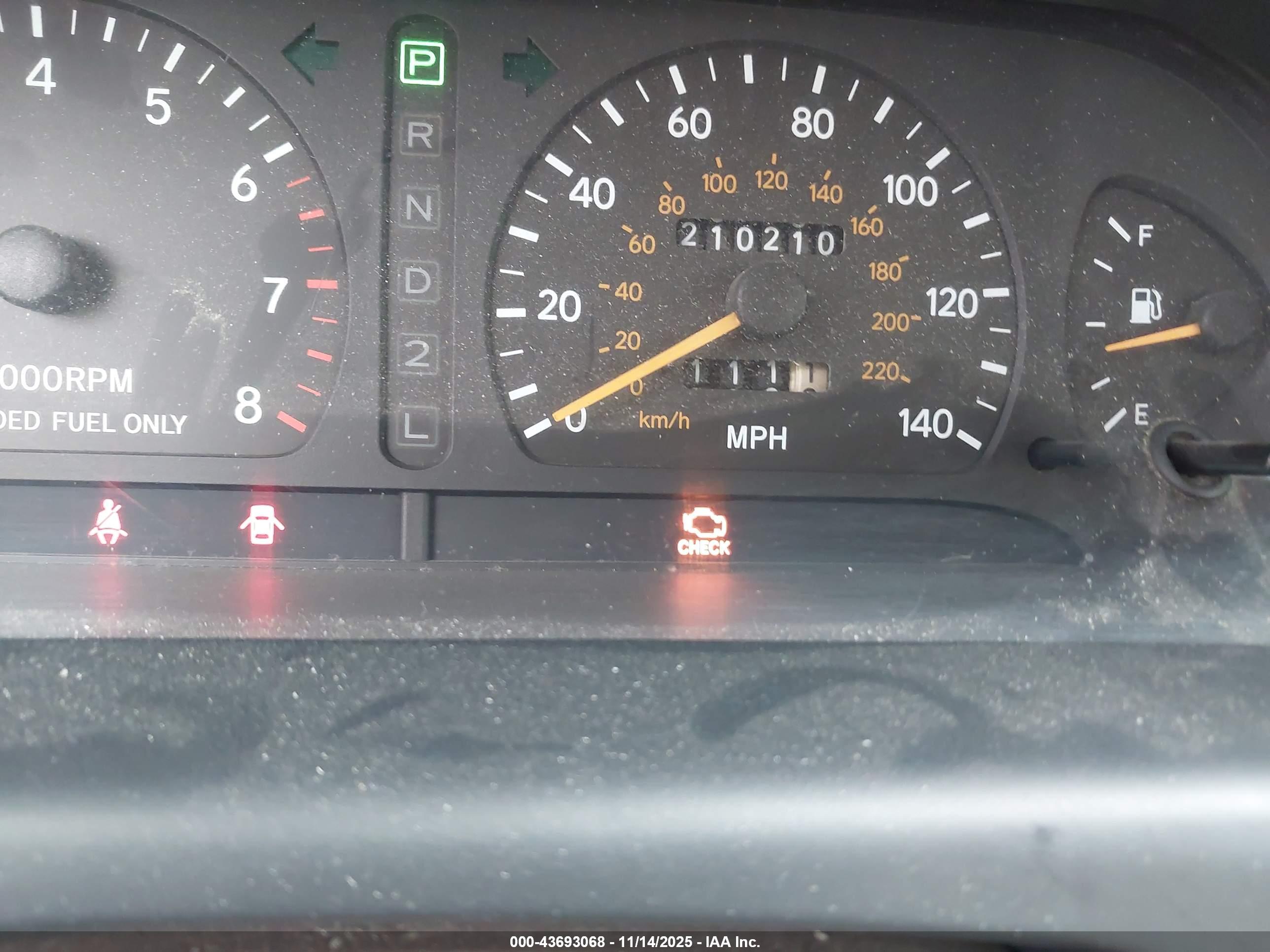 TOYOTA AVALON image 6