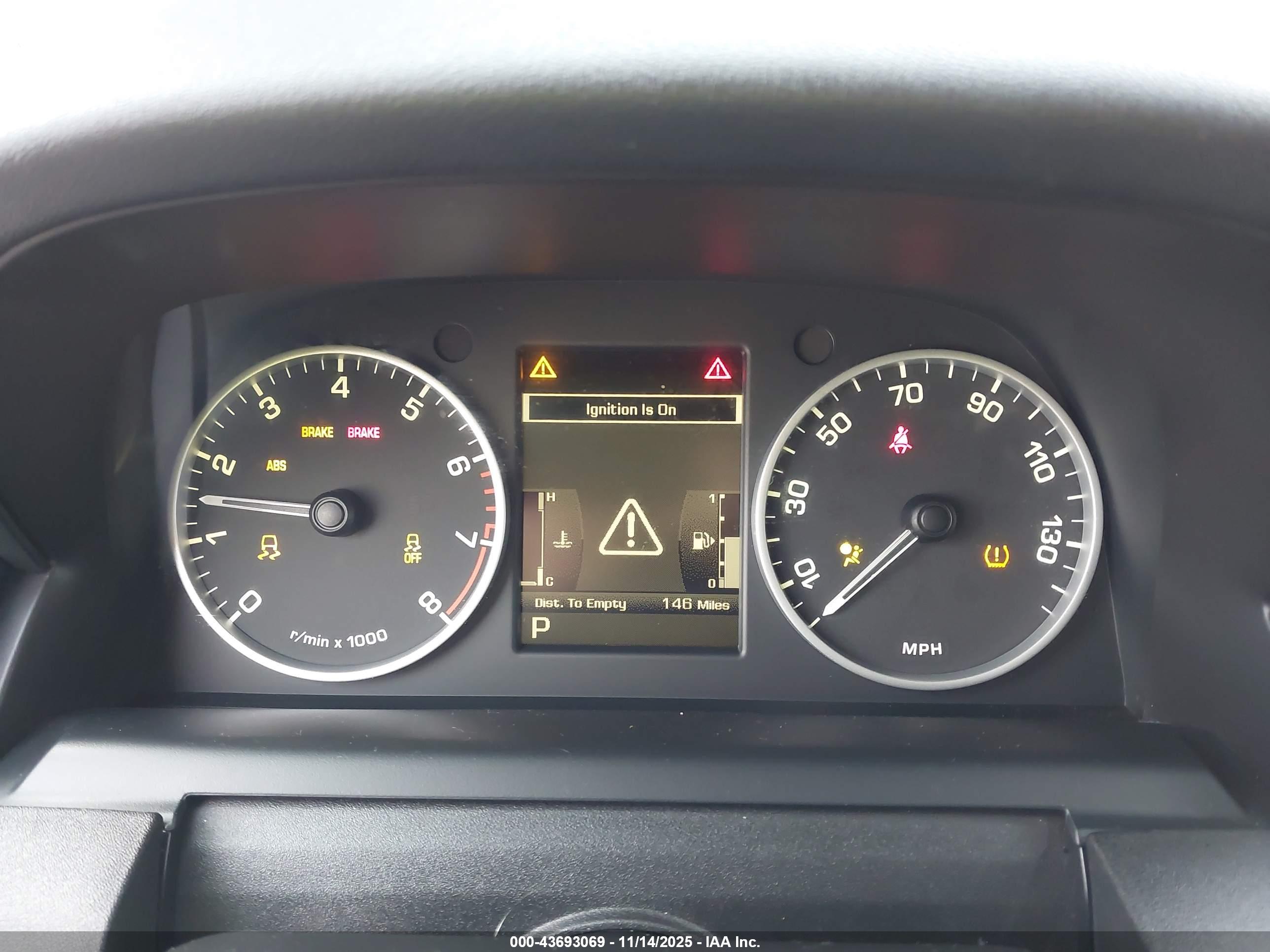 LAND ROVER image 7