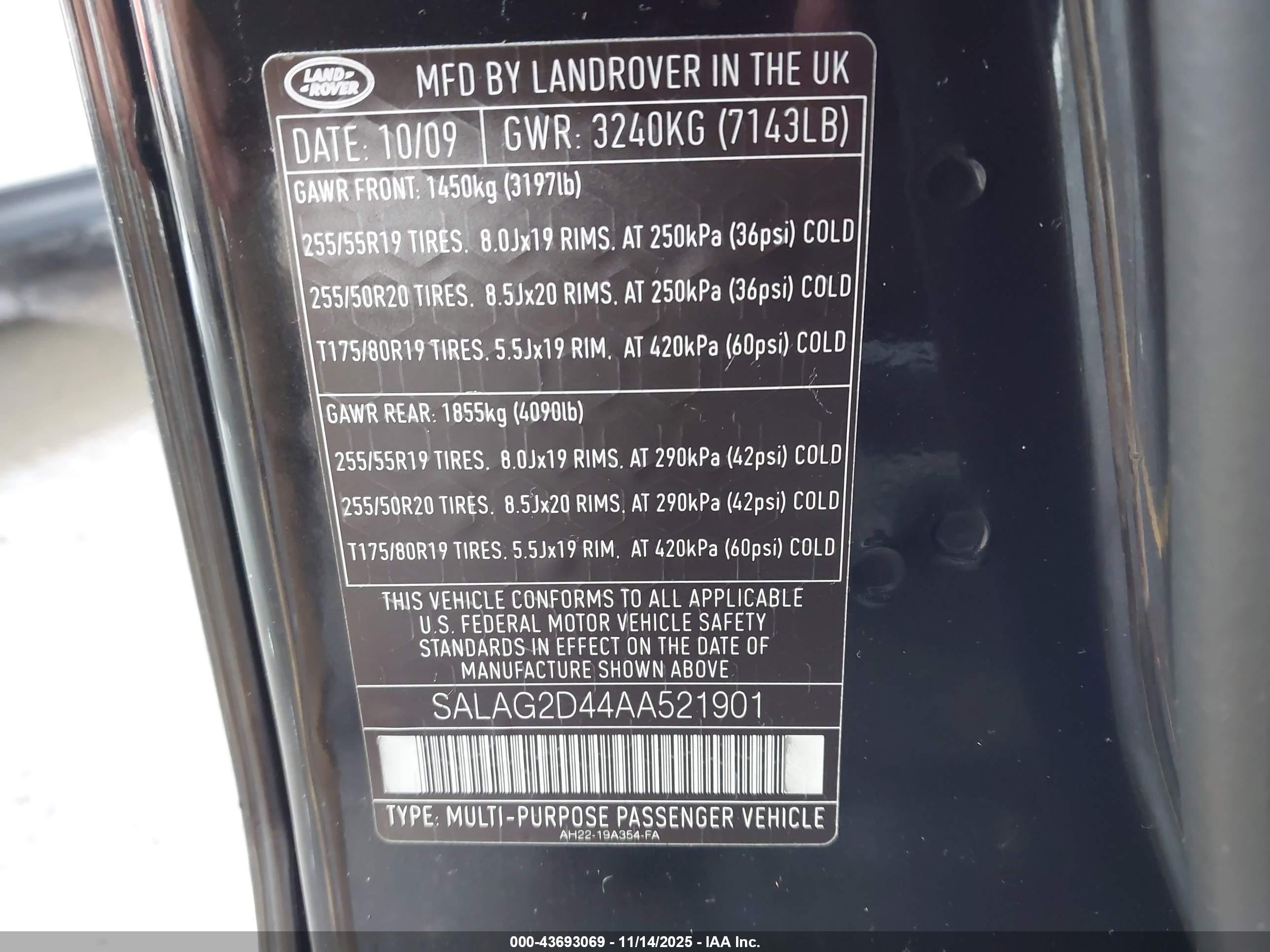 LAND ROVER image 9