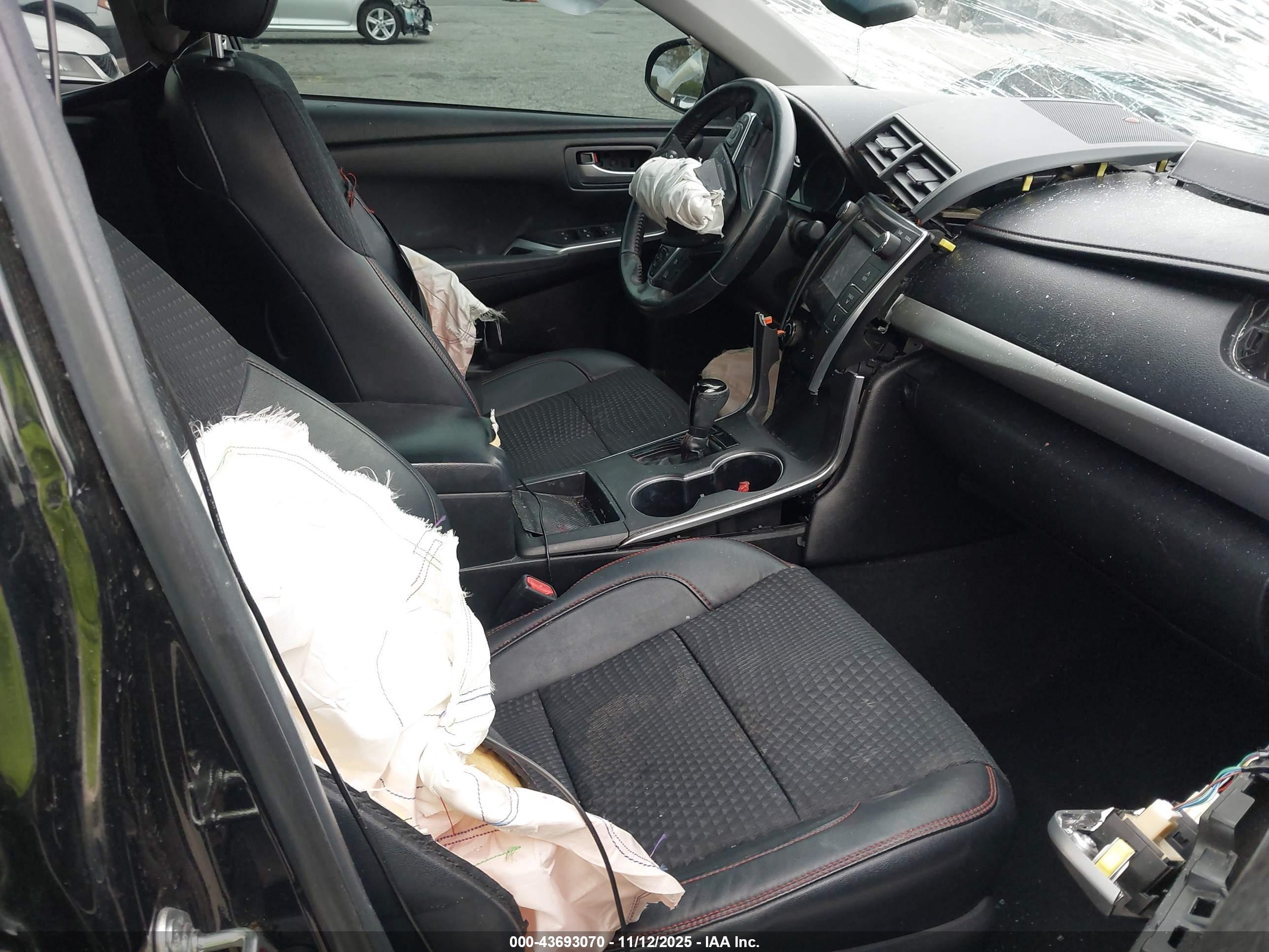 TOYOTA CAMRY image 5