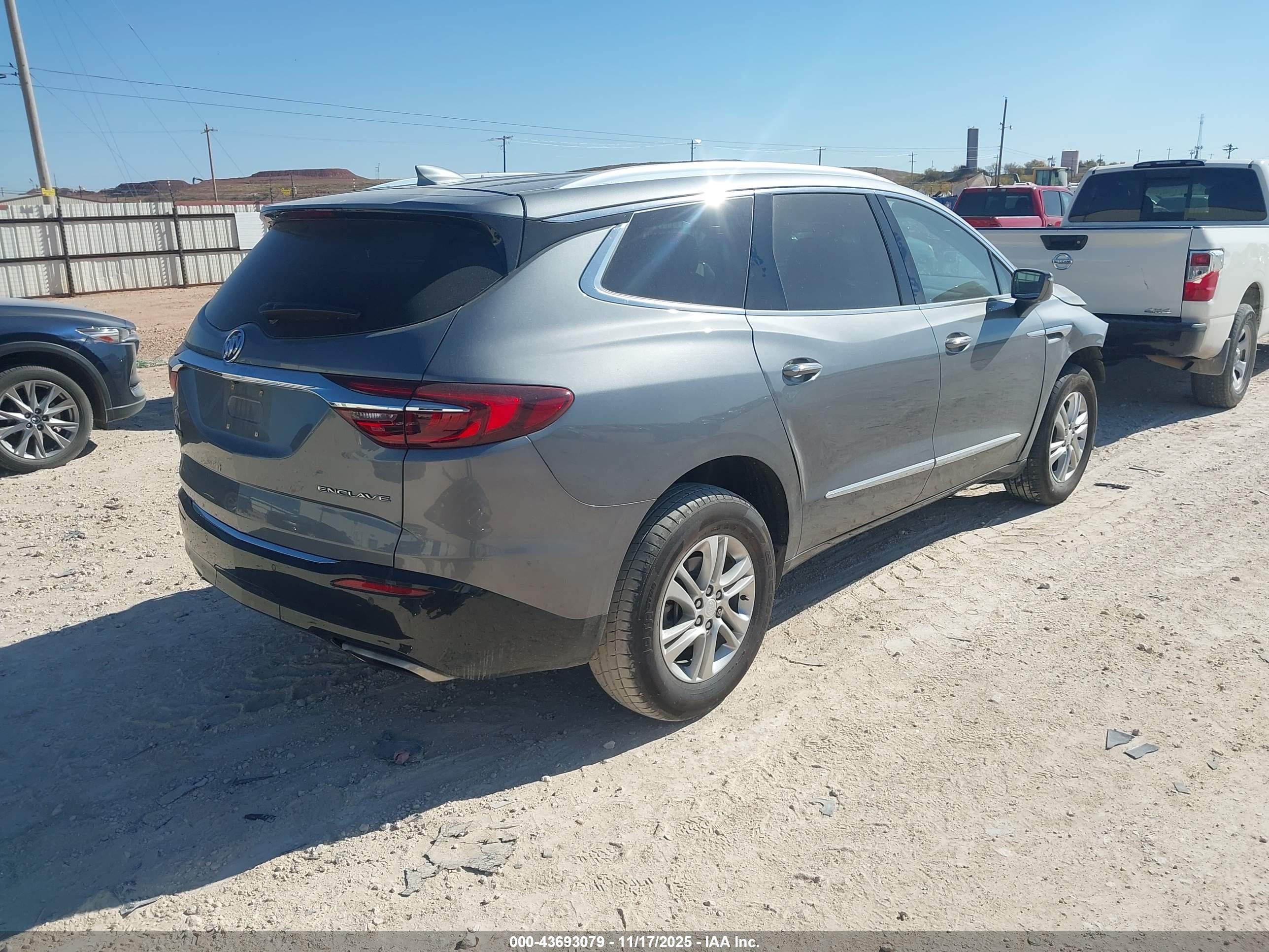 BUICK ENCLAVE image 4