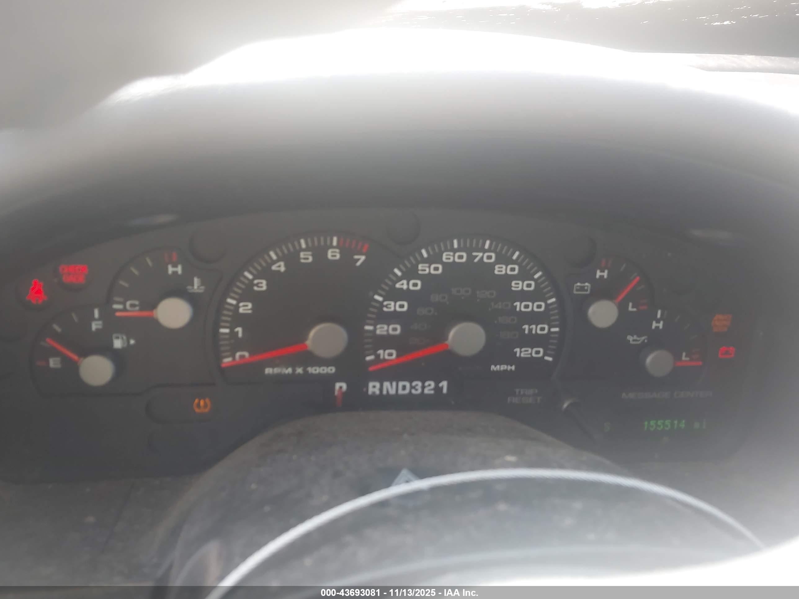 FORD EXPLORER image 7