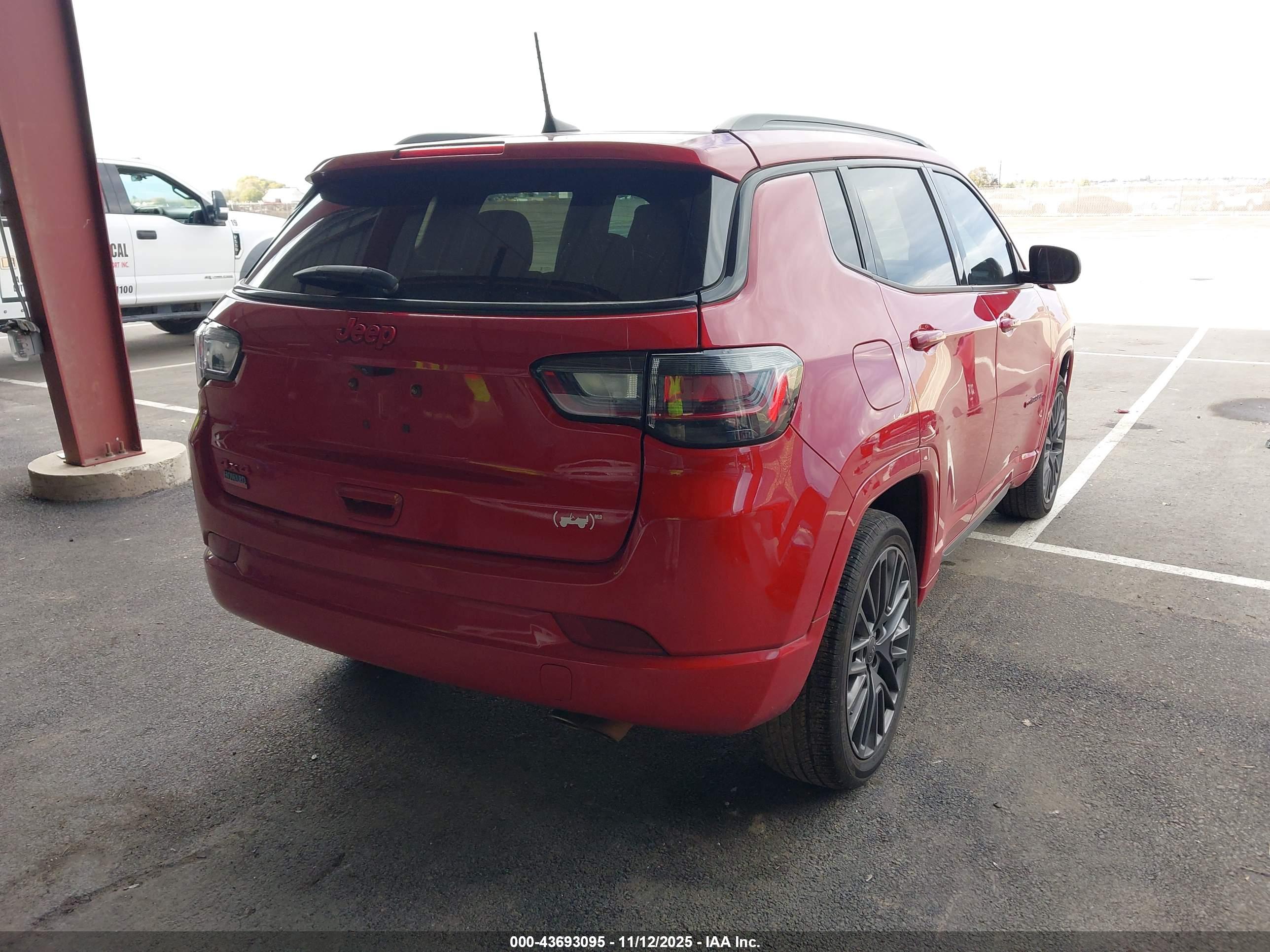 JEEP COMPASS image 4