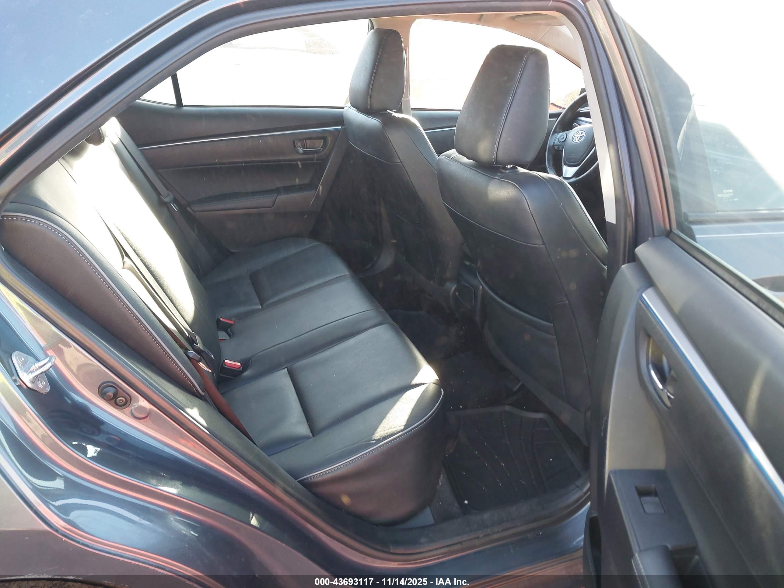 TOYOTA COROLLA image 8