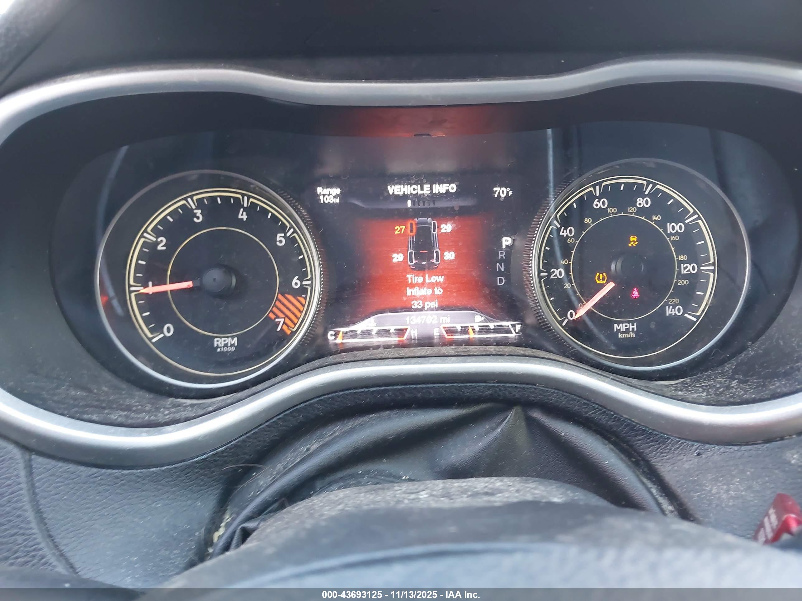 JEEP CHEROKEE image 7