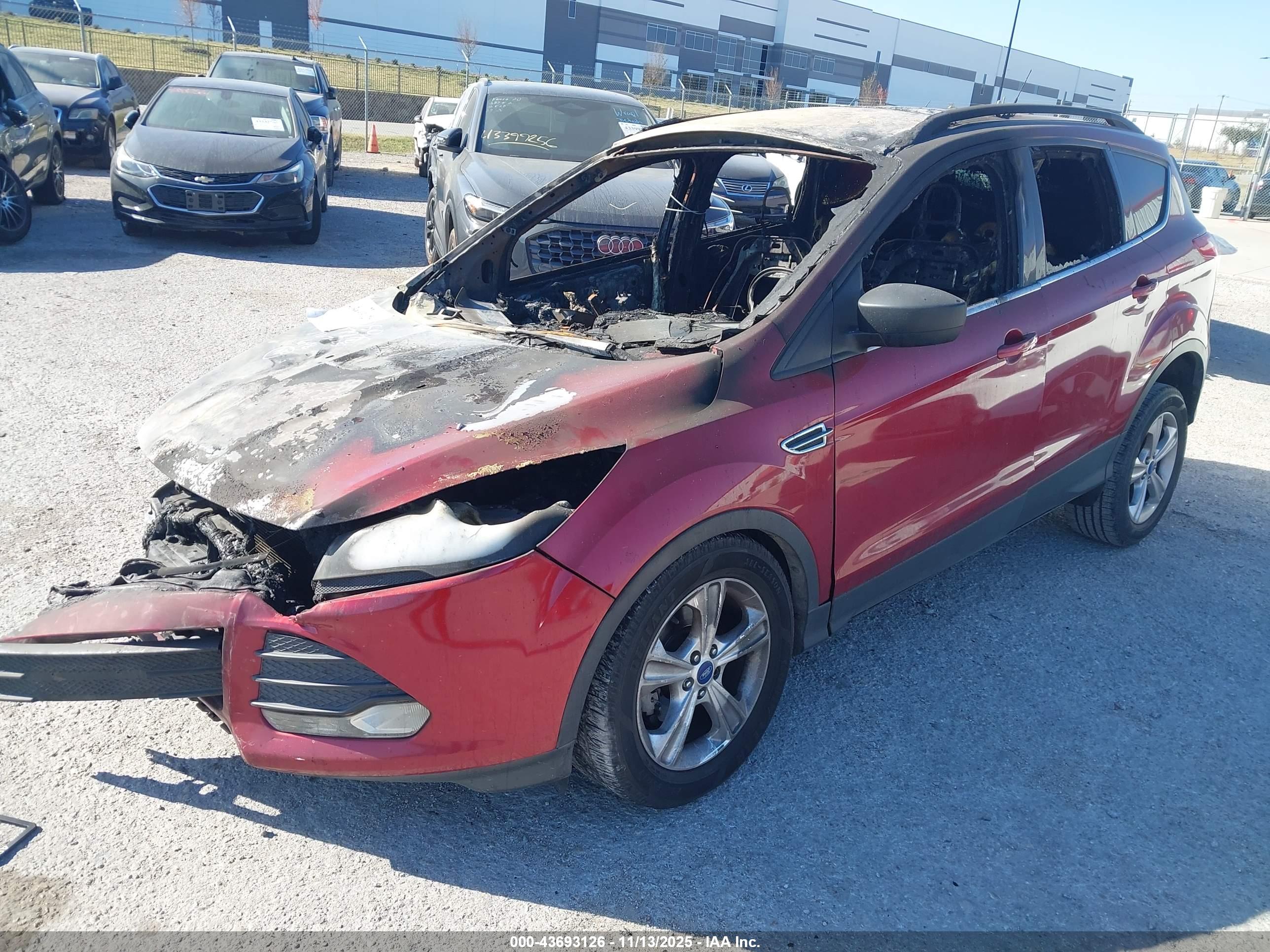 FORD ESCAPE image 2