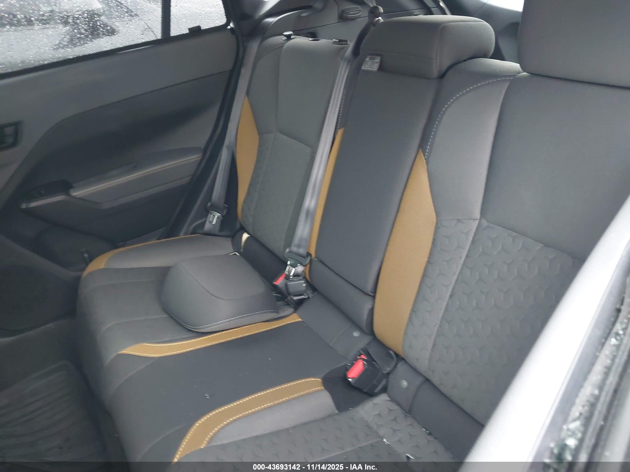 SUBARU CROSSTREK image 8