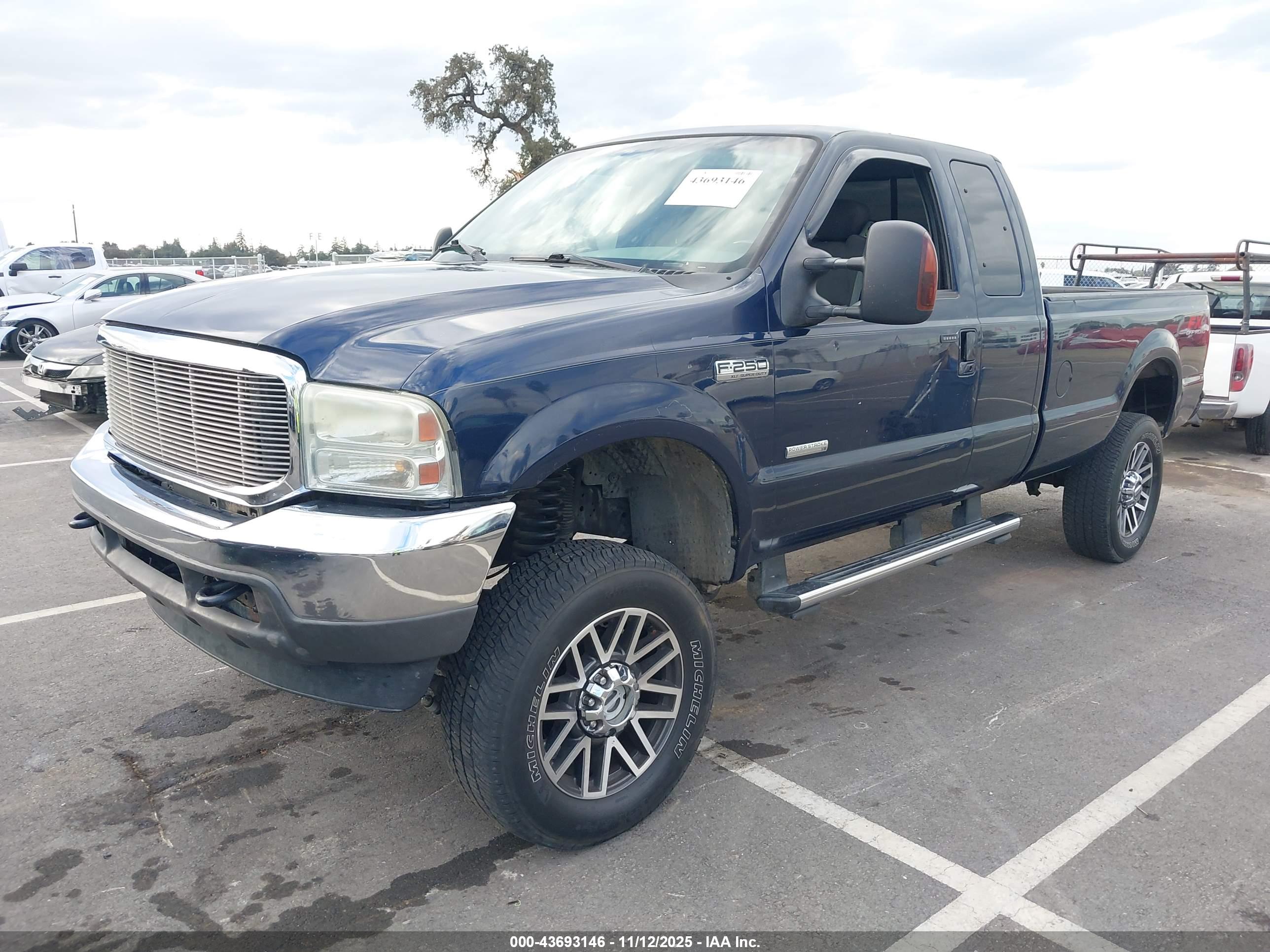 FORD F-250 image 2