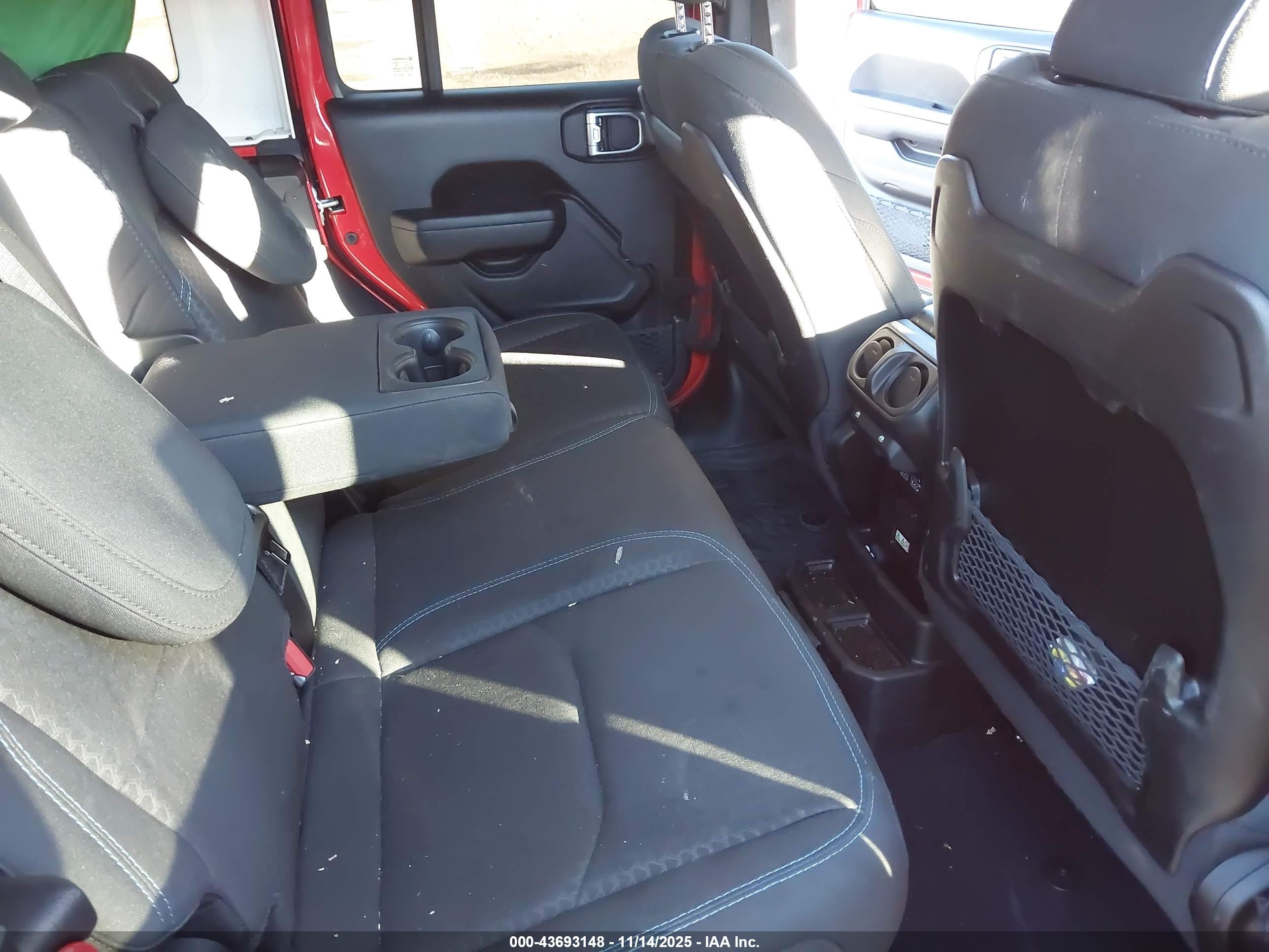 JEEP WRANGLER image 8