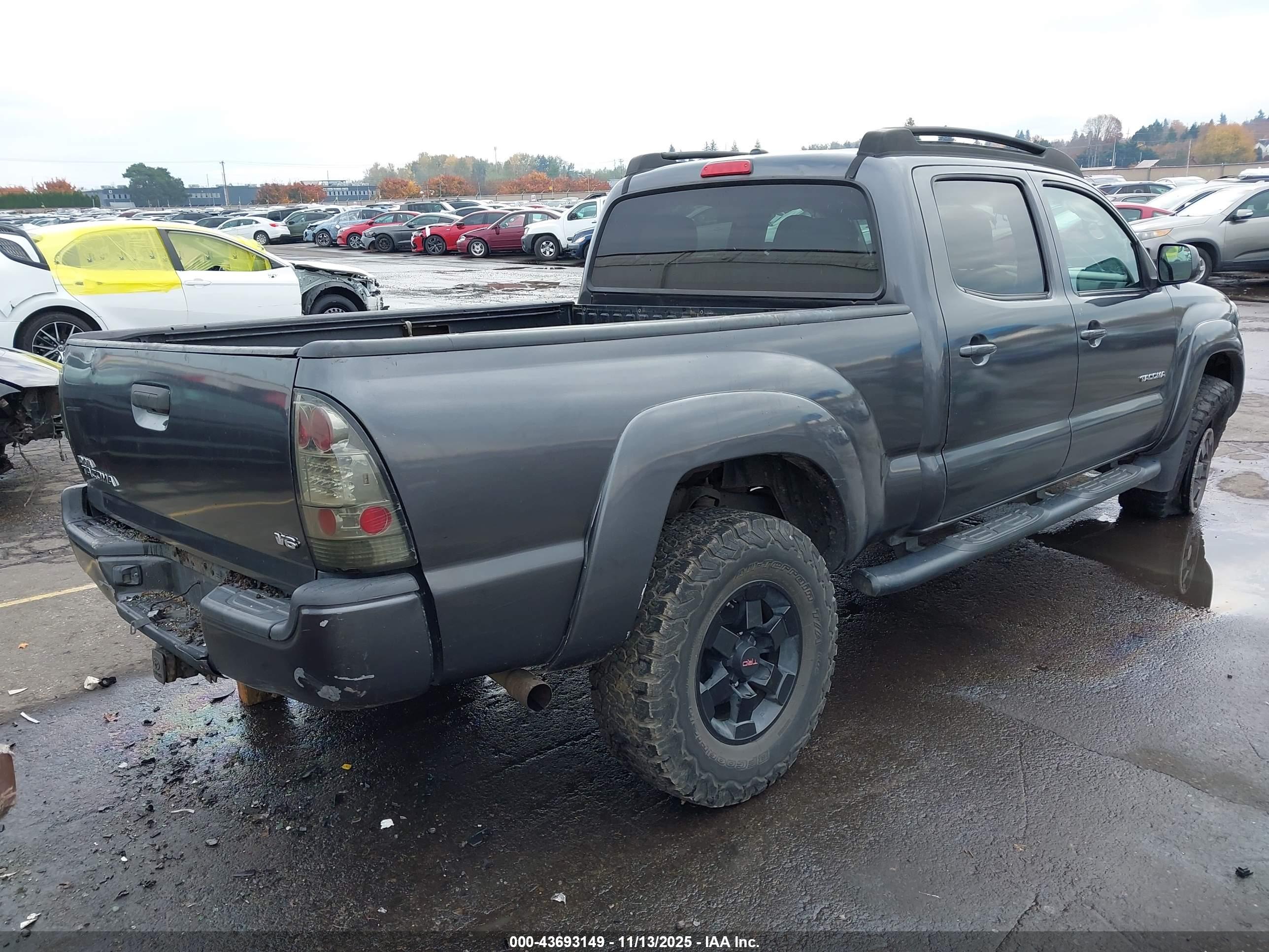 TOYOTA TACOMA image 4