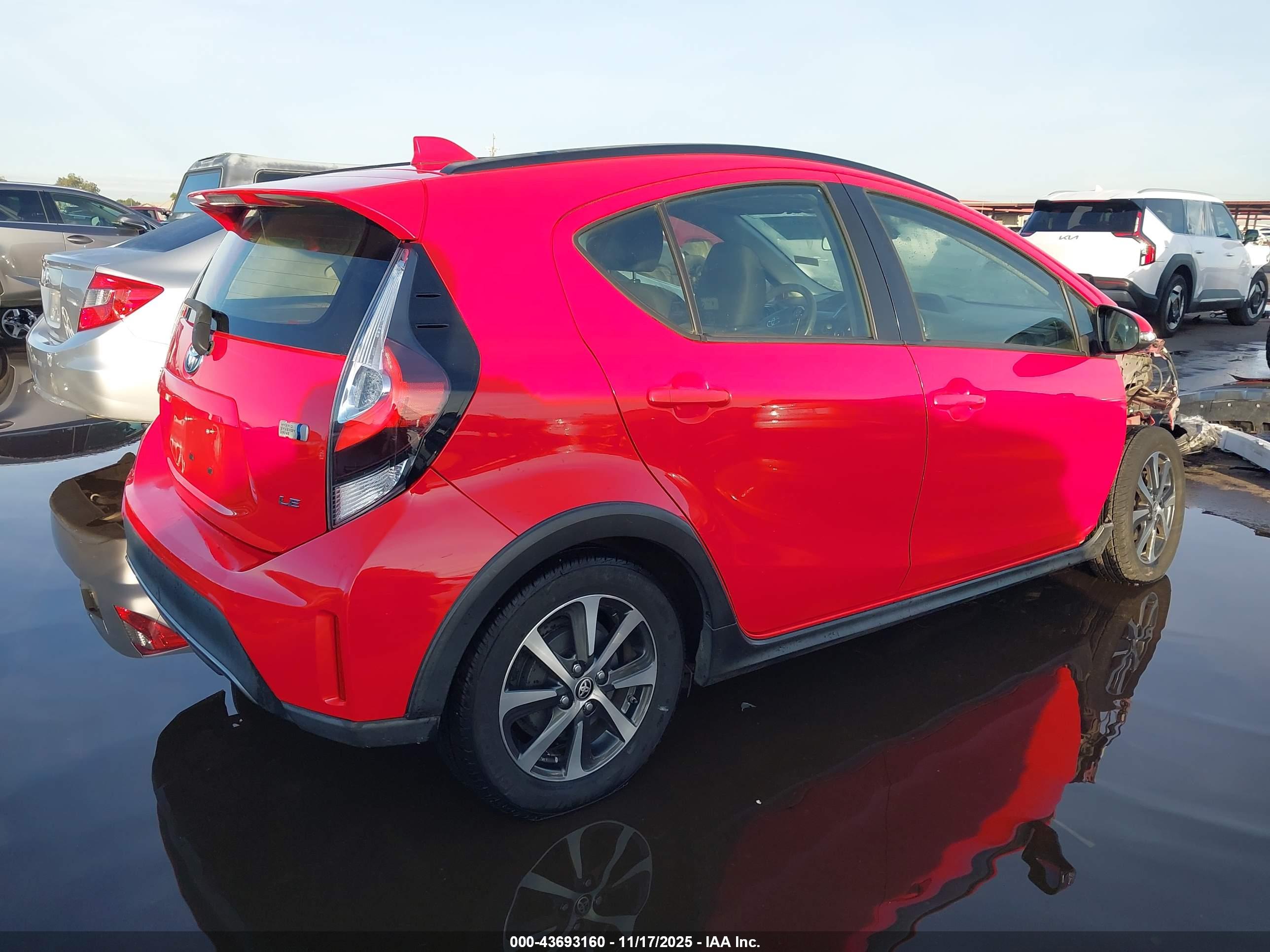 TOYOTA PRIUS image 4