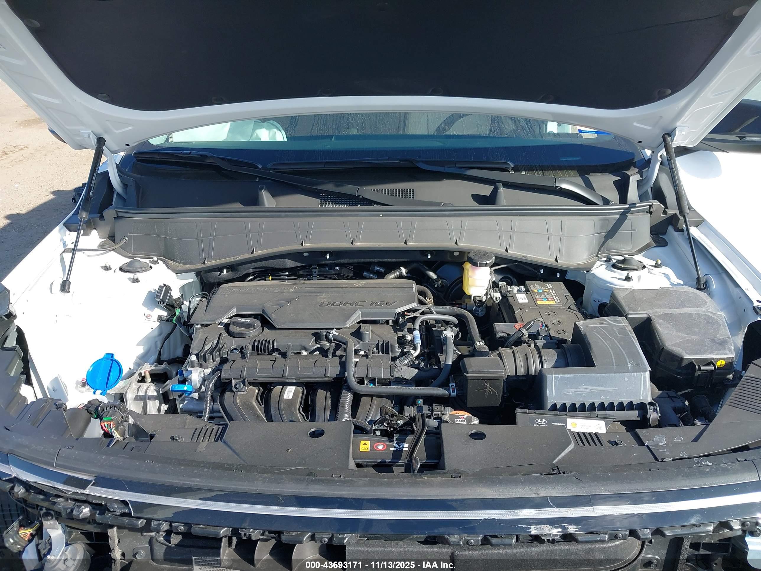 HYUNDAI KONA image 10