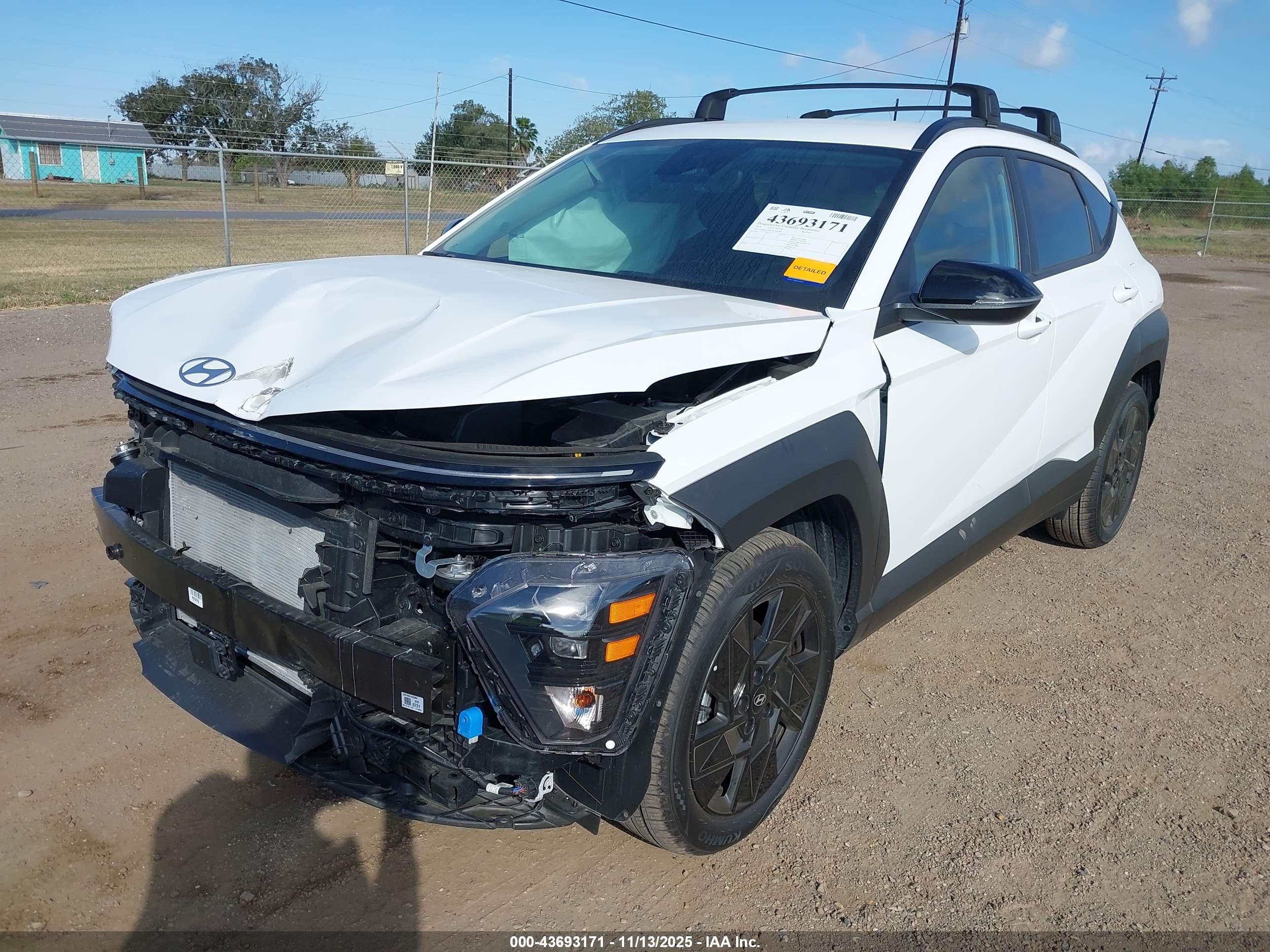 HYUNDAI KONA image 6