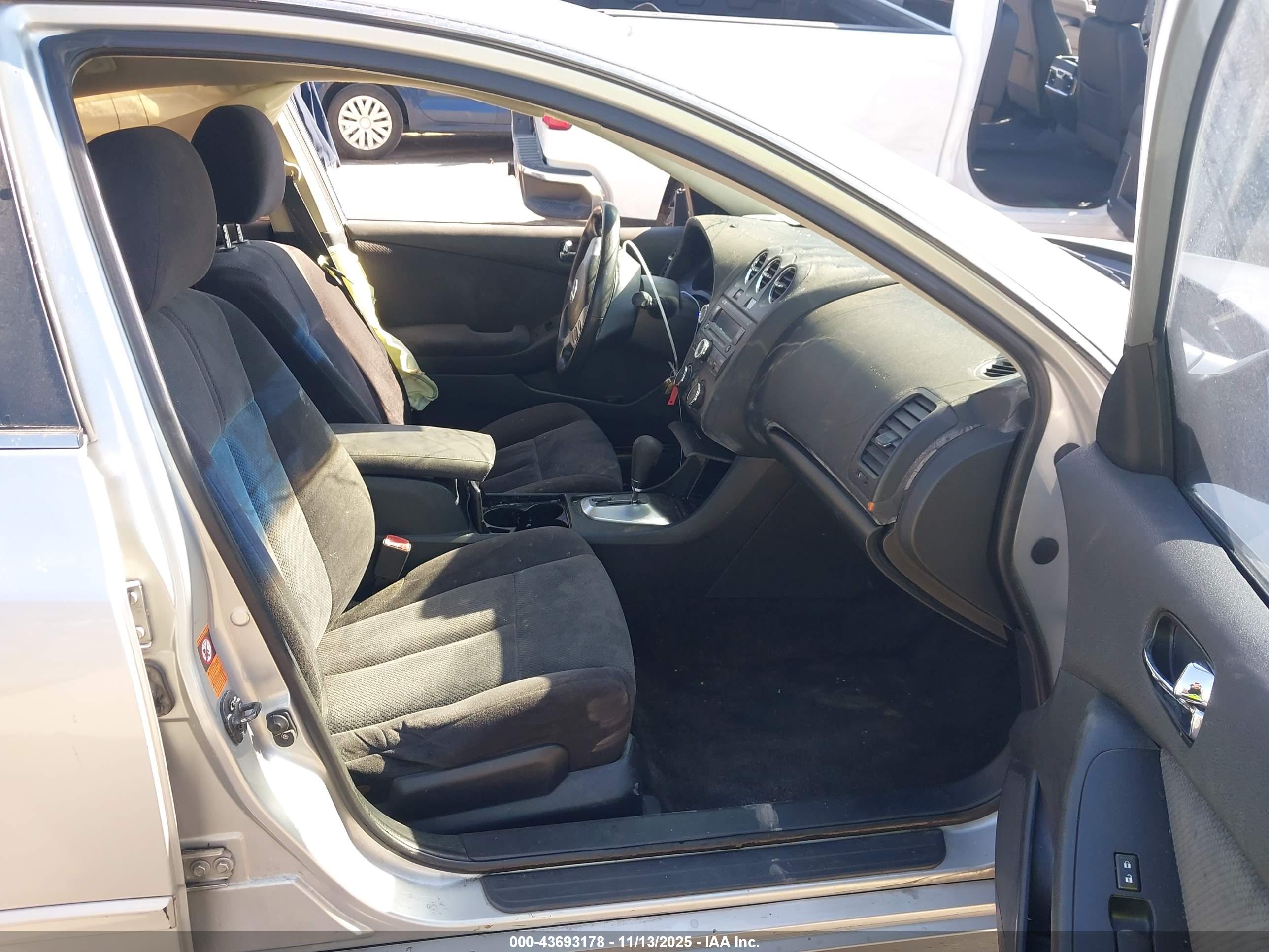 NISSAN ALTIMA image 5