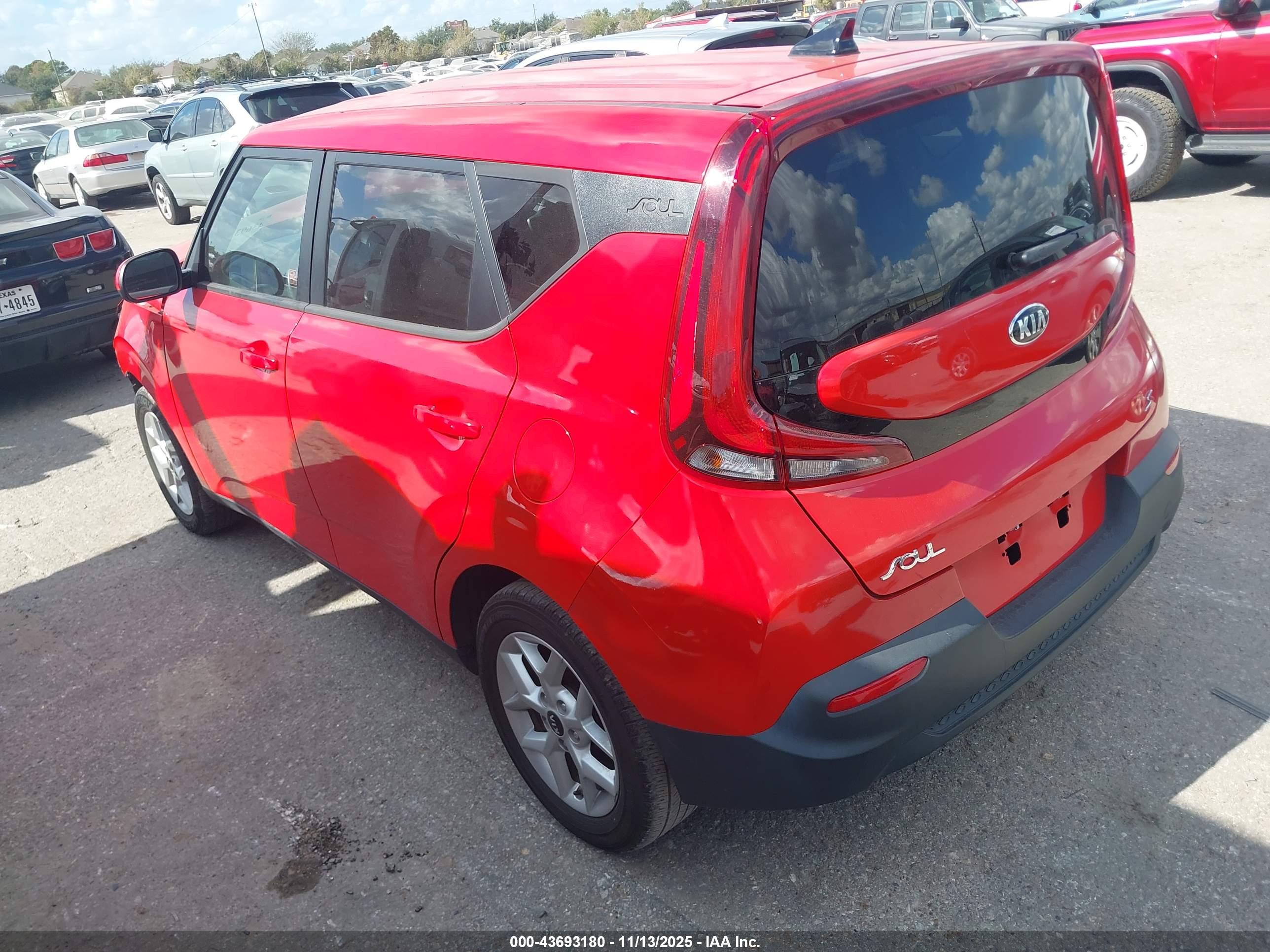 KIA SOUL image 3