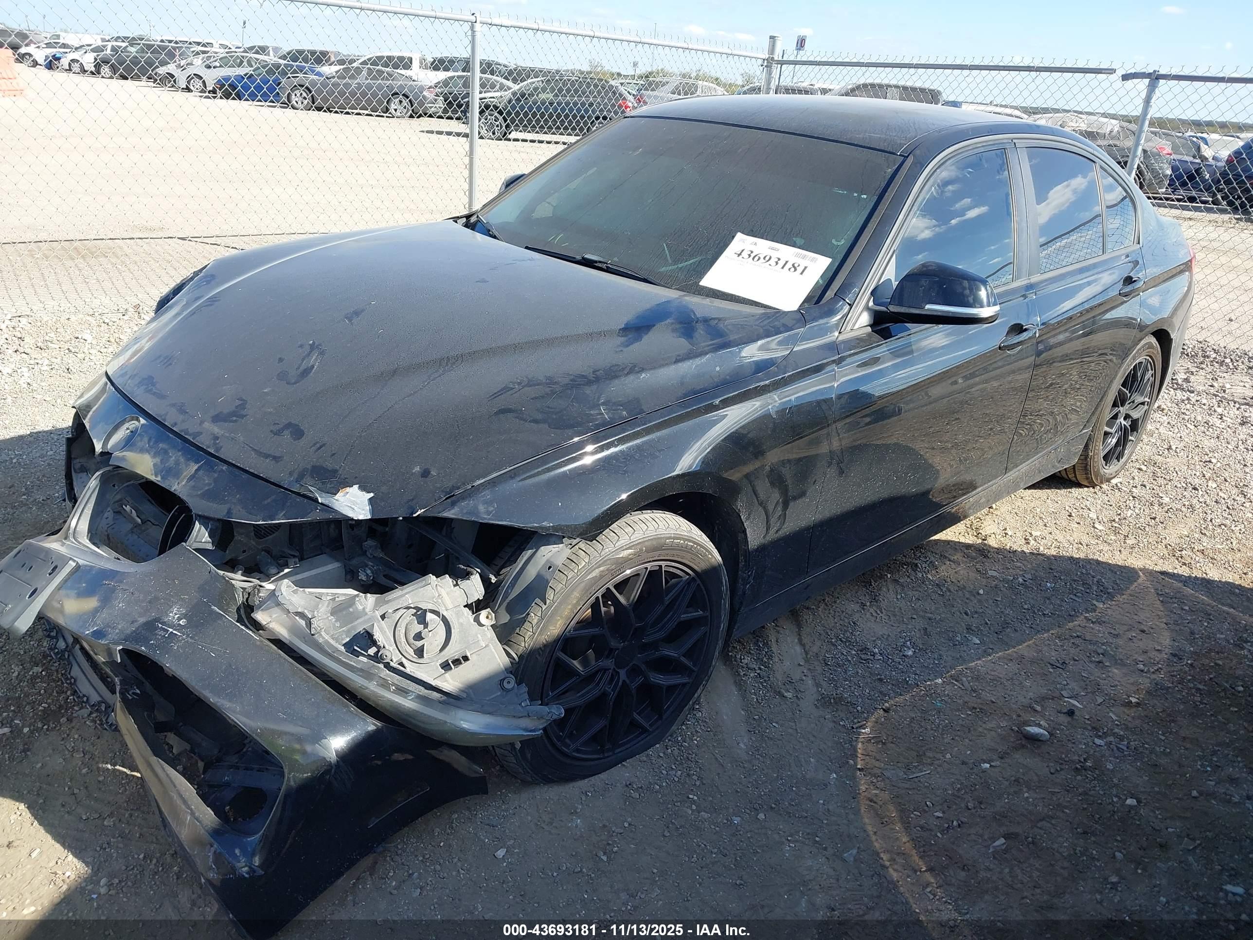 BMW 320I image 2