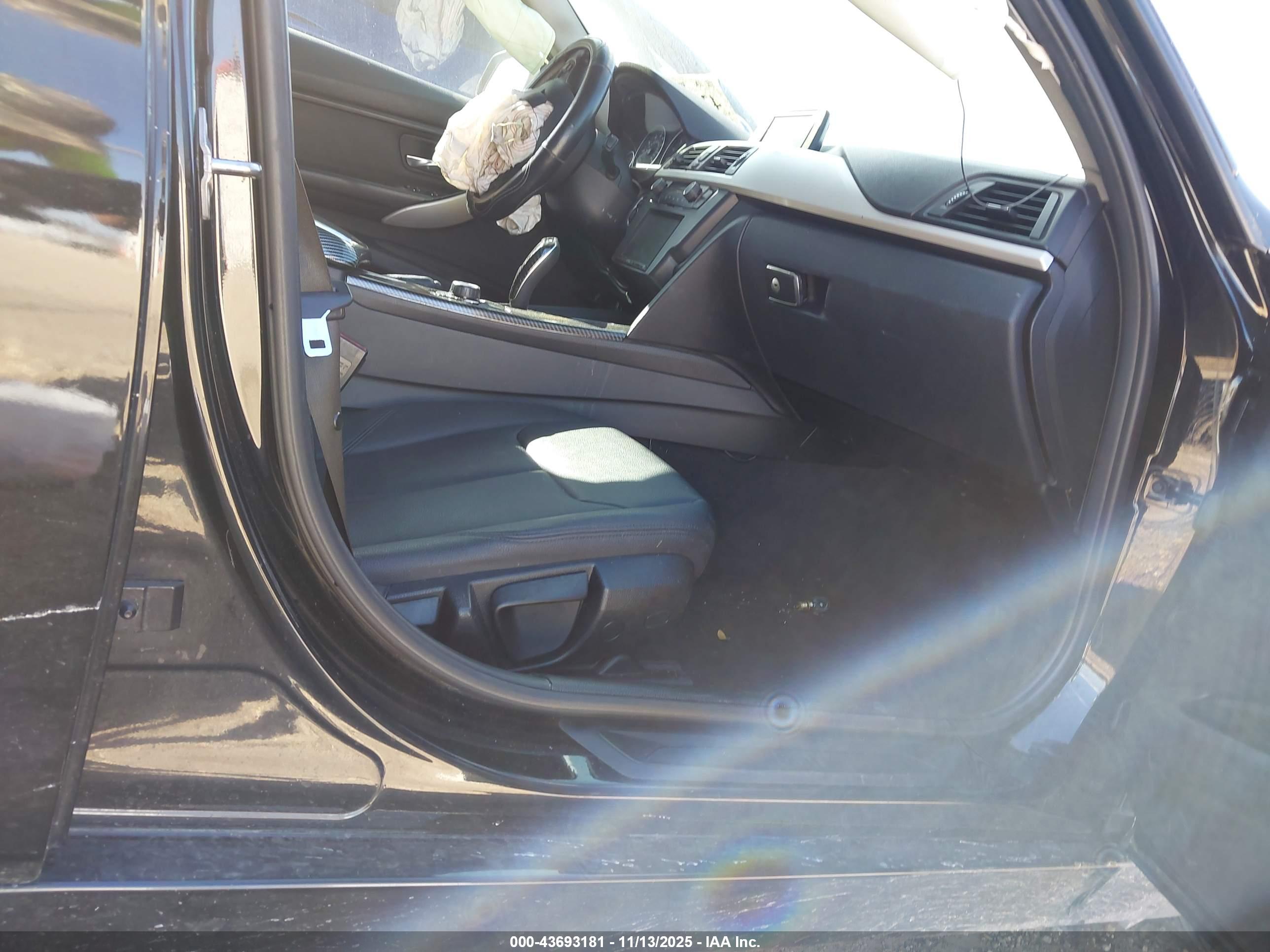 BMW 320I image 5