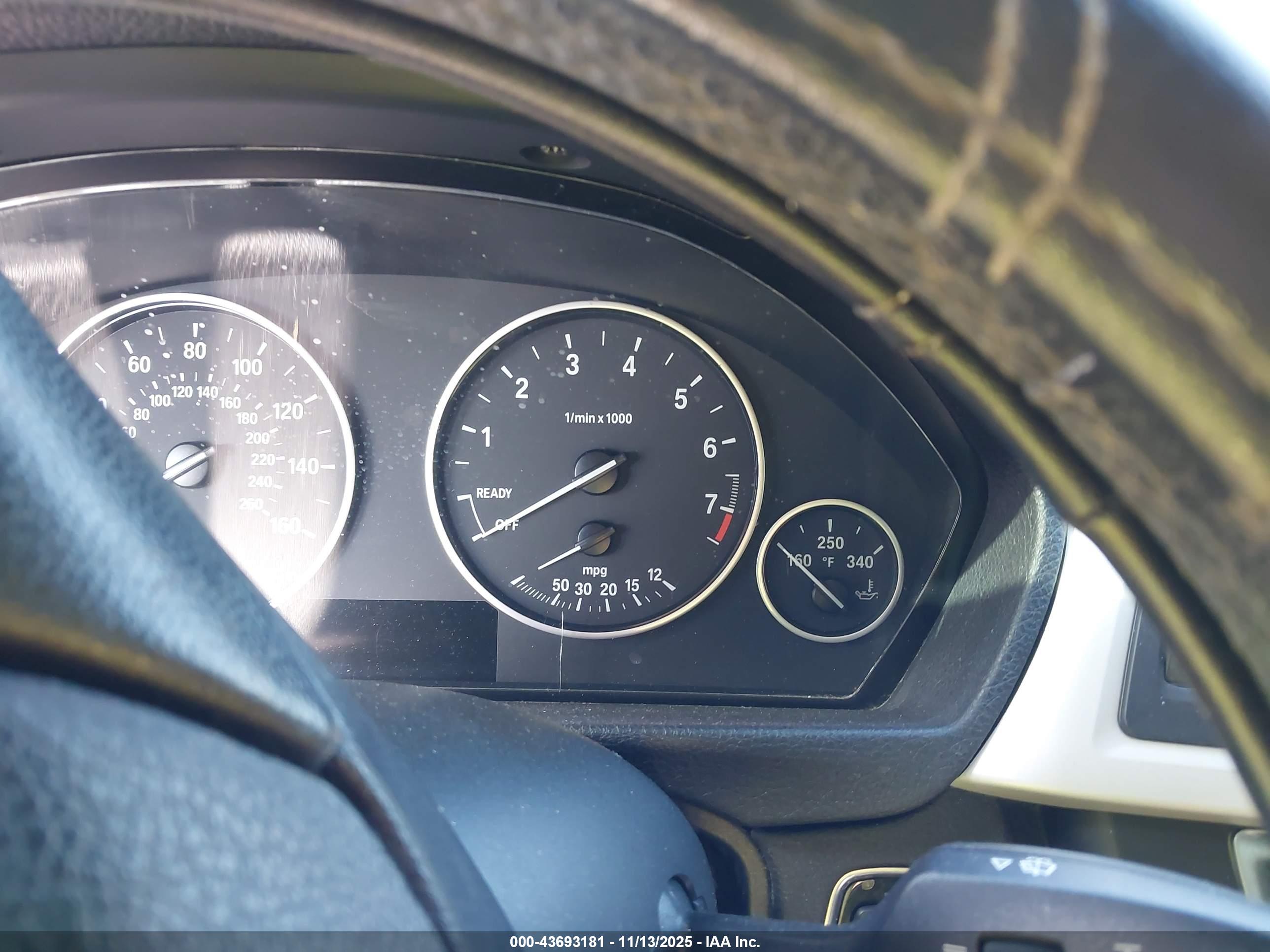BMW 320I image 7