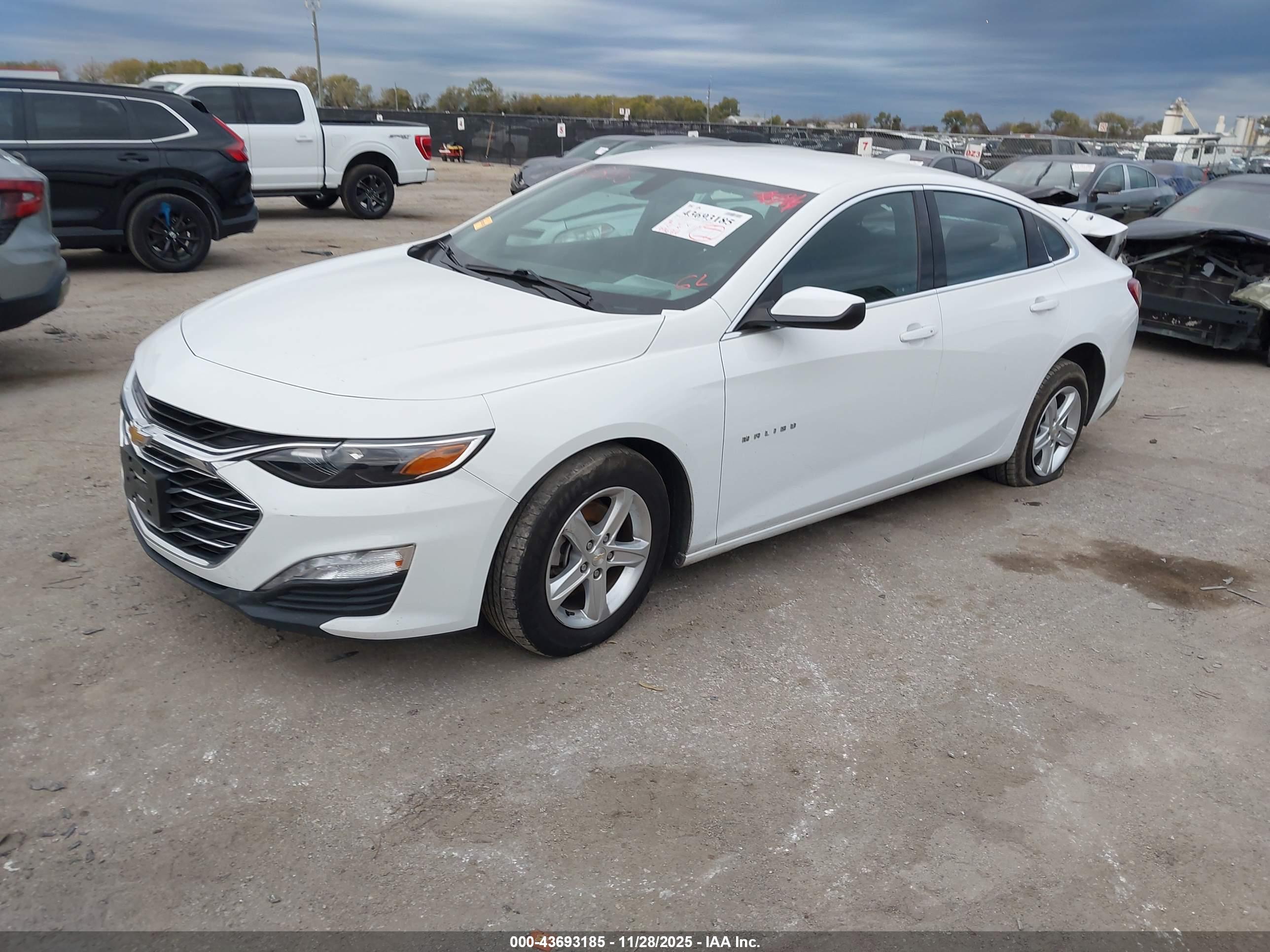 CHEVROLET MALIBU image 2