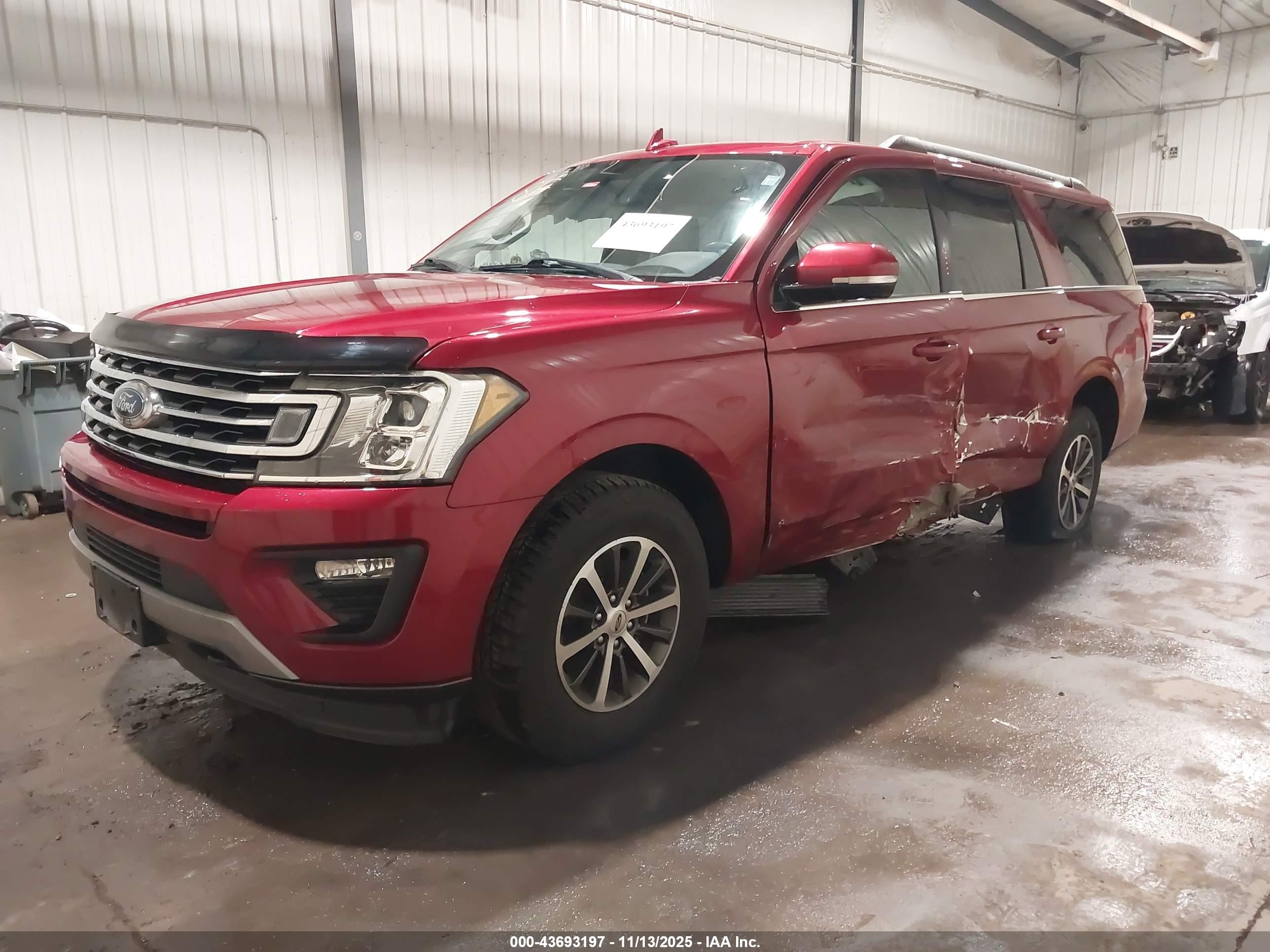 FORD EXPEDITION image 2