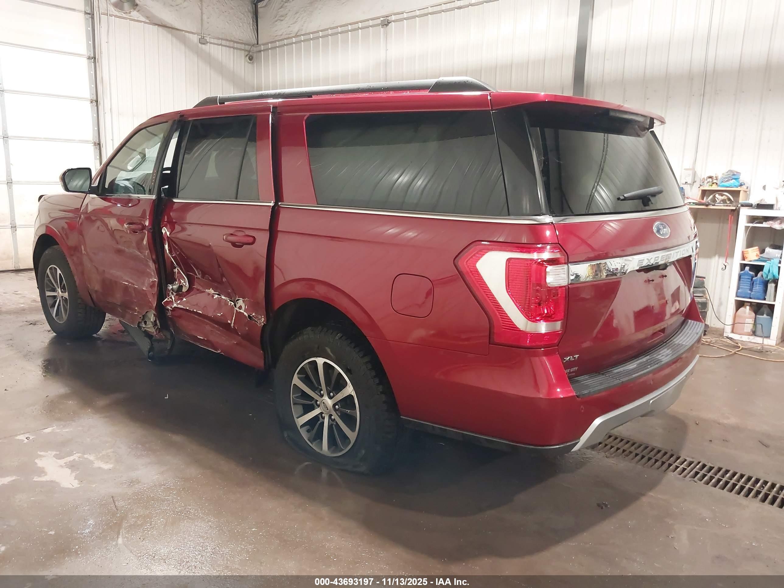 FORD EXPEDITION image 3
