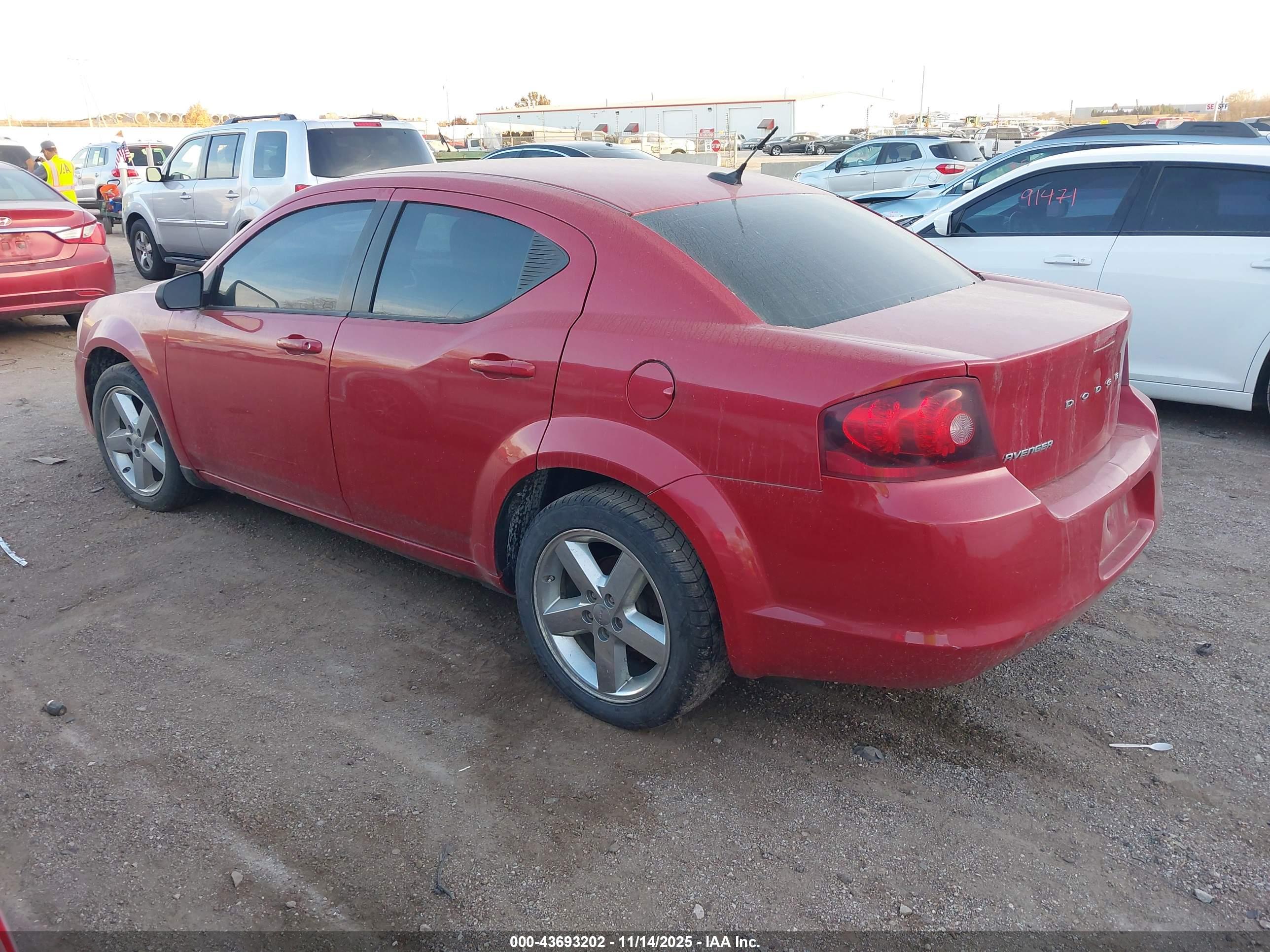DODGE AVENGER image 3