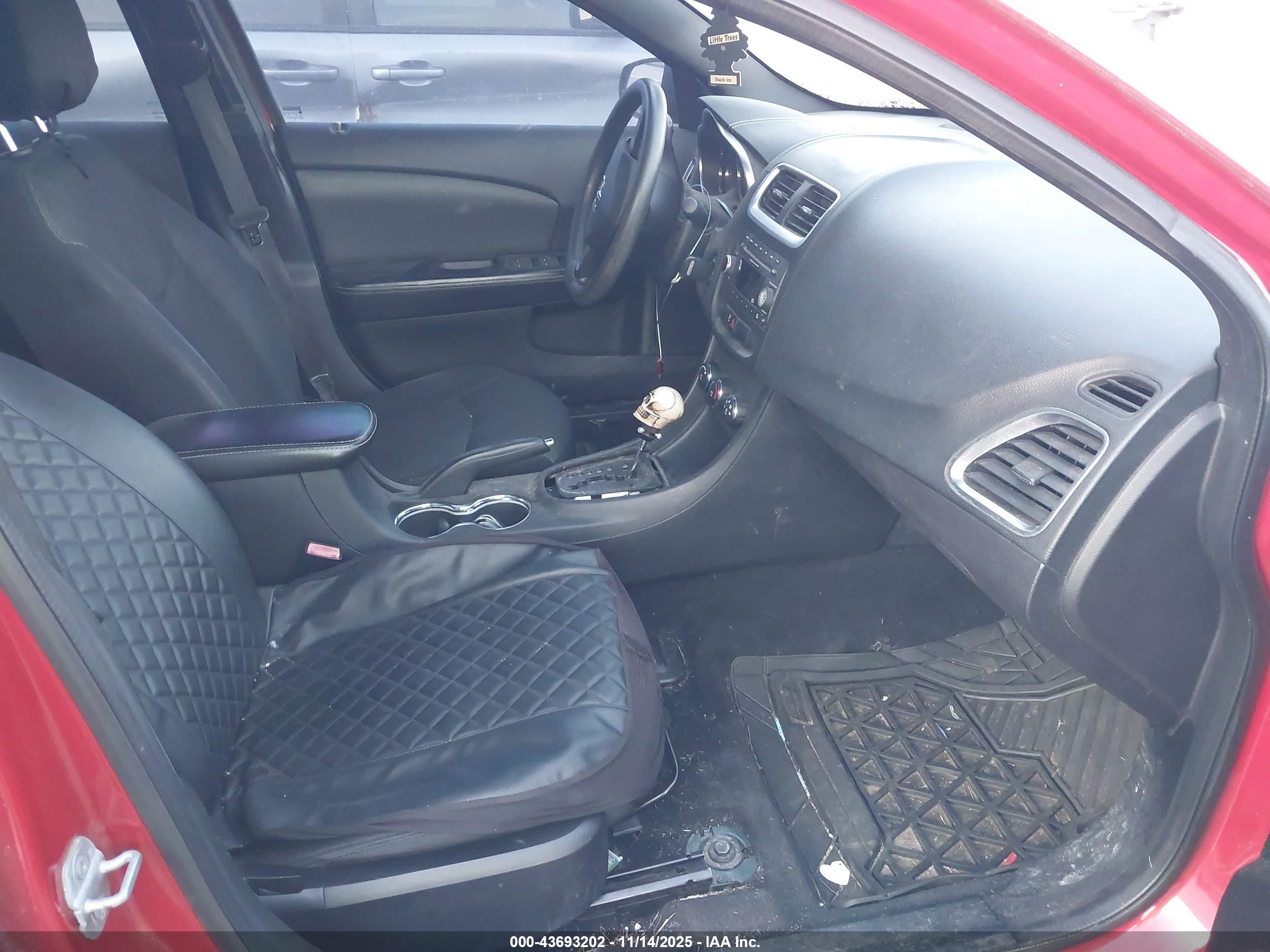 DODGE AVENGER image 5