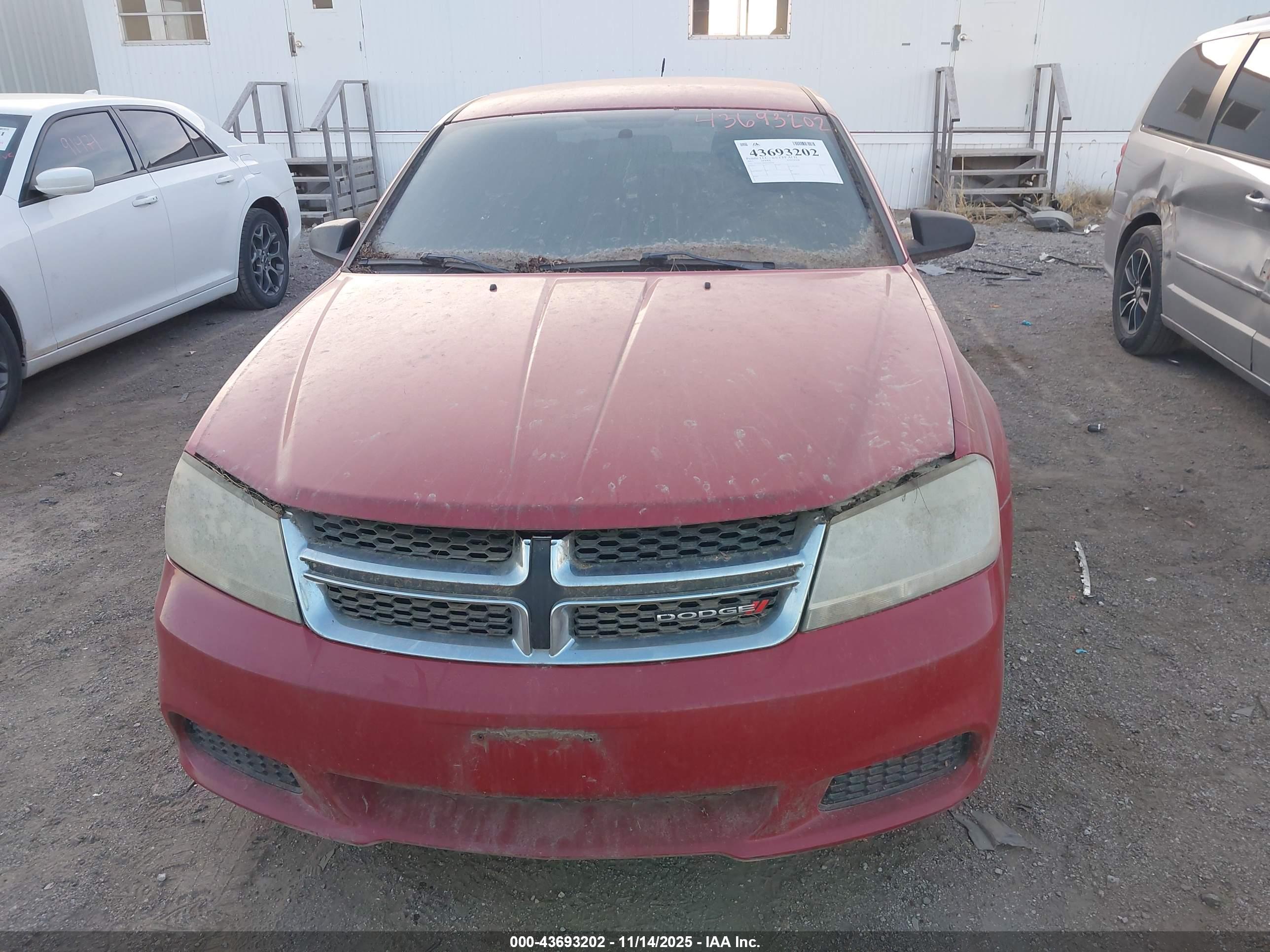 DODGE AVENGER image 6