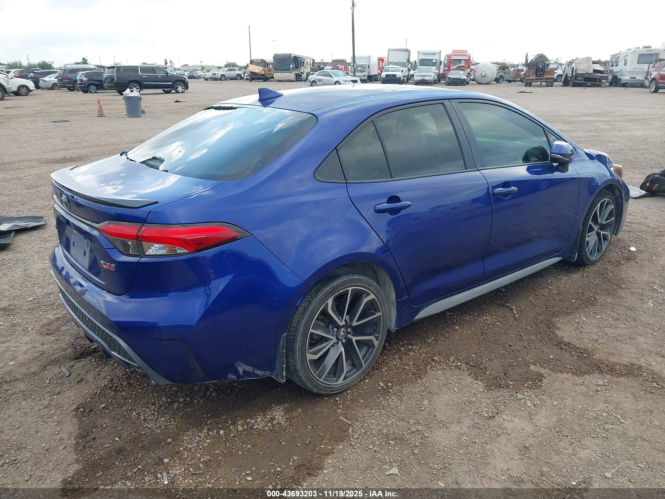TOYOTA COROLLA image 4