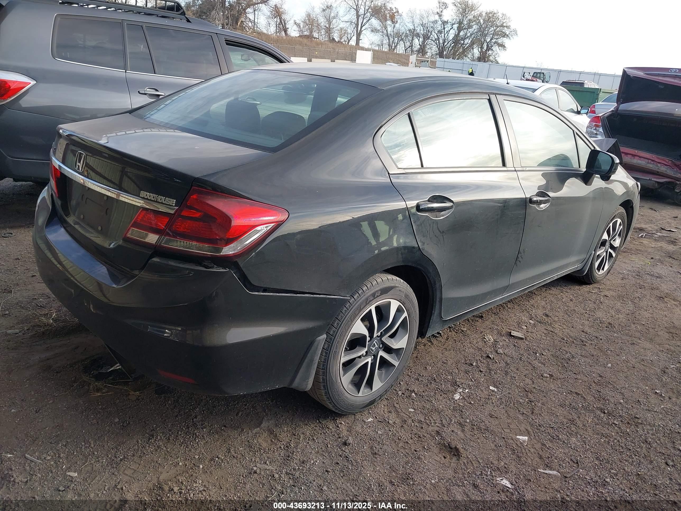 HONDA CIVIC image 4