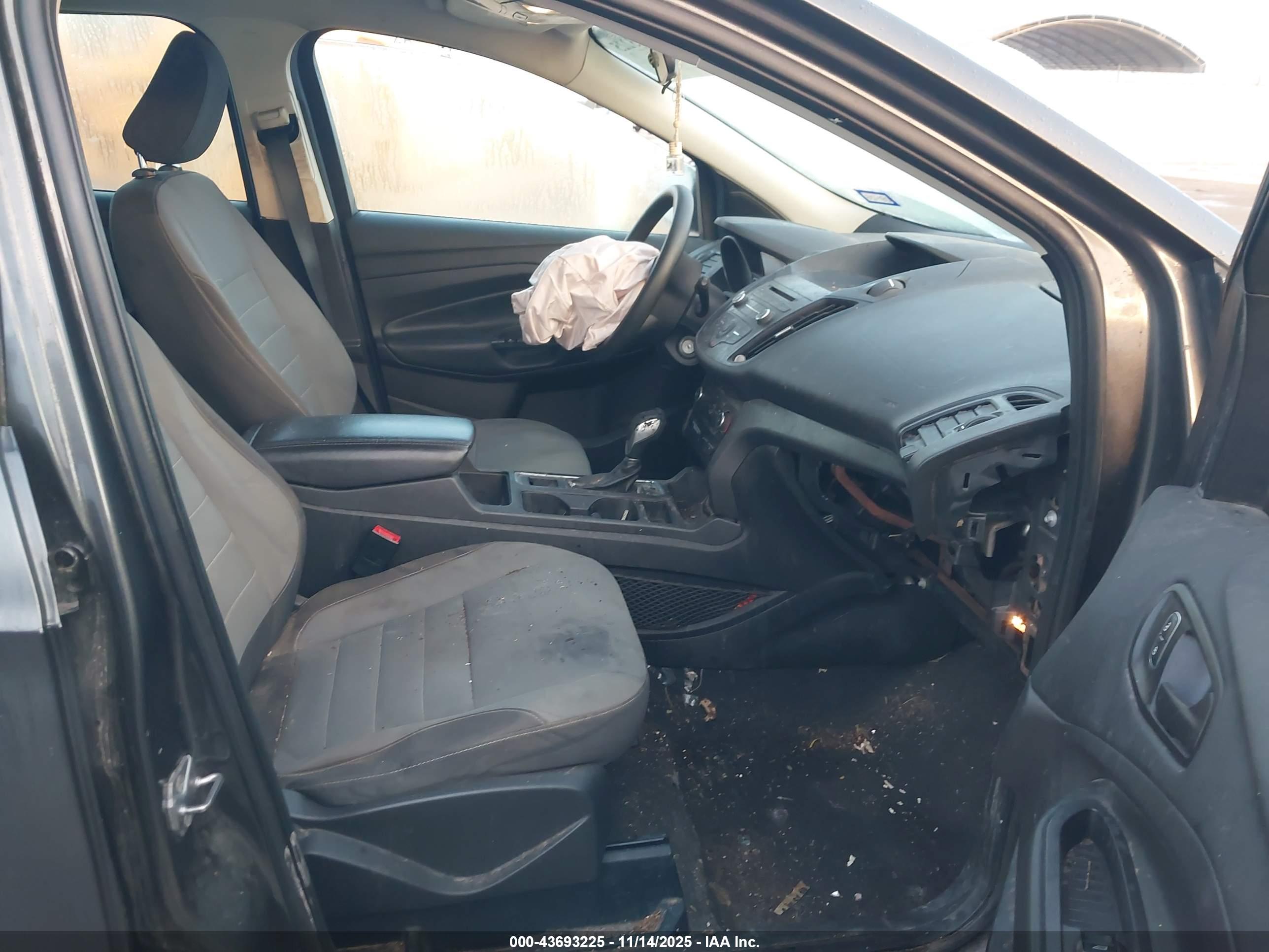 FORD ESCAPE image 5