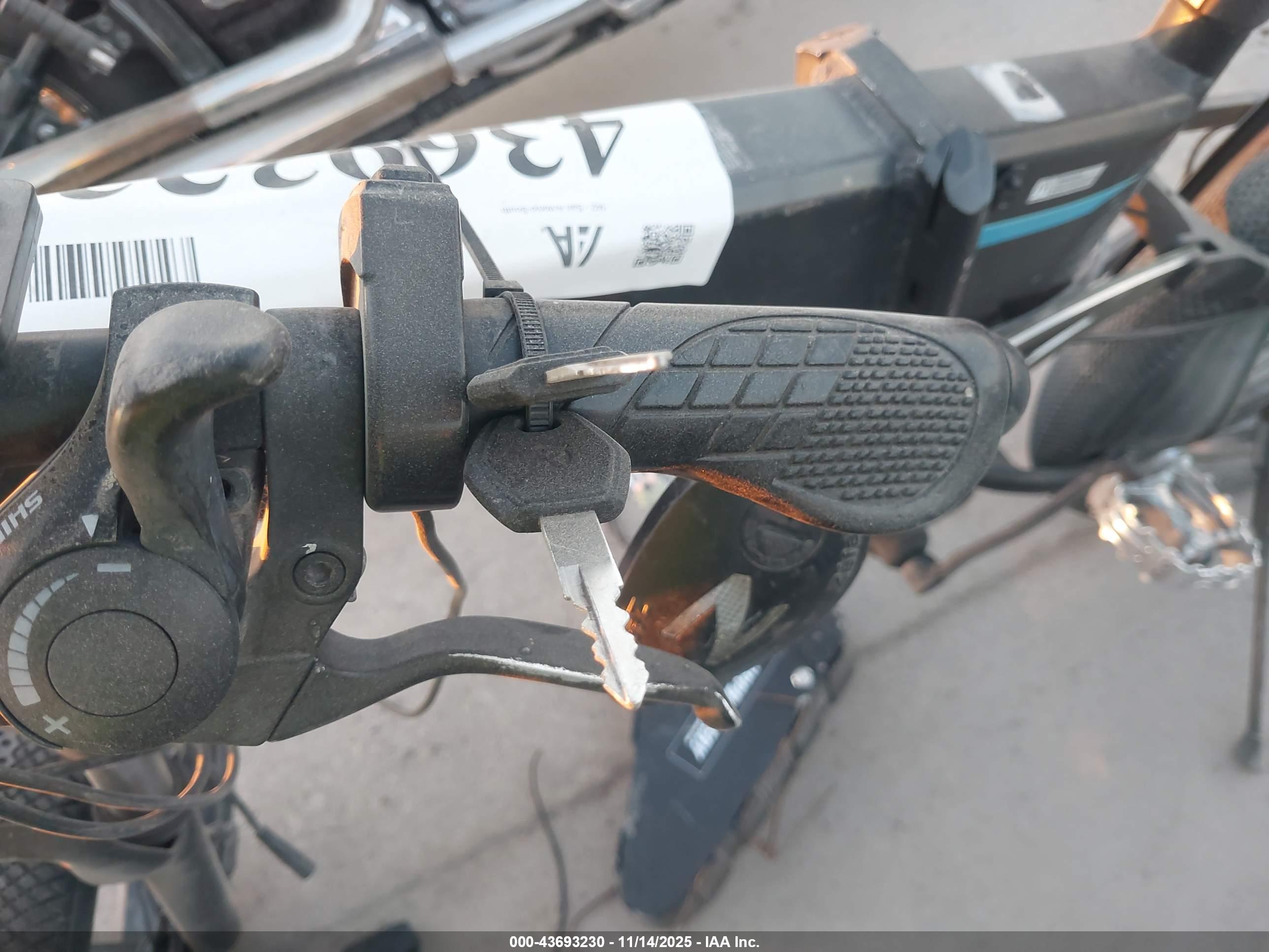 OTHER E-BIKE image 11
