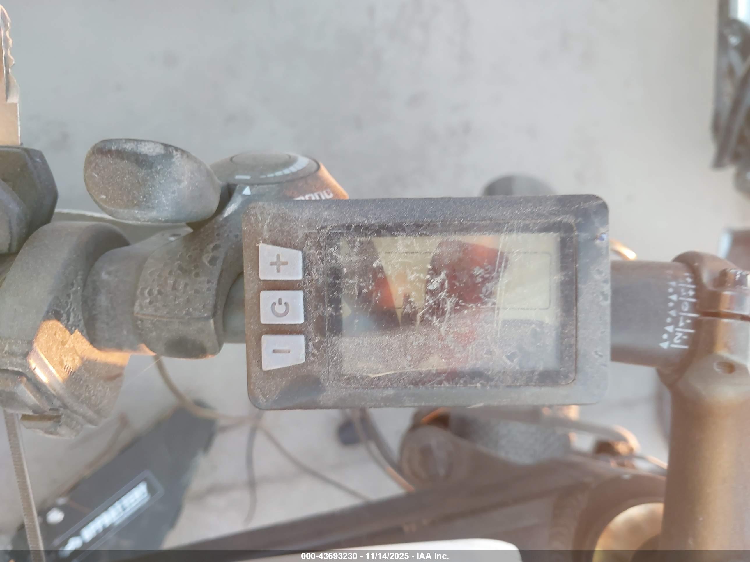 OTHER E-BIKE image 7
