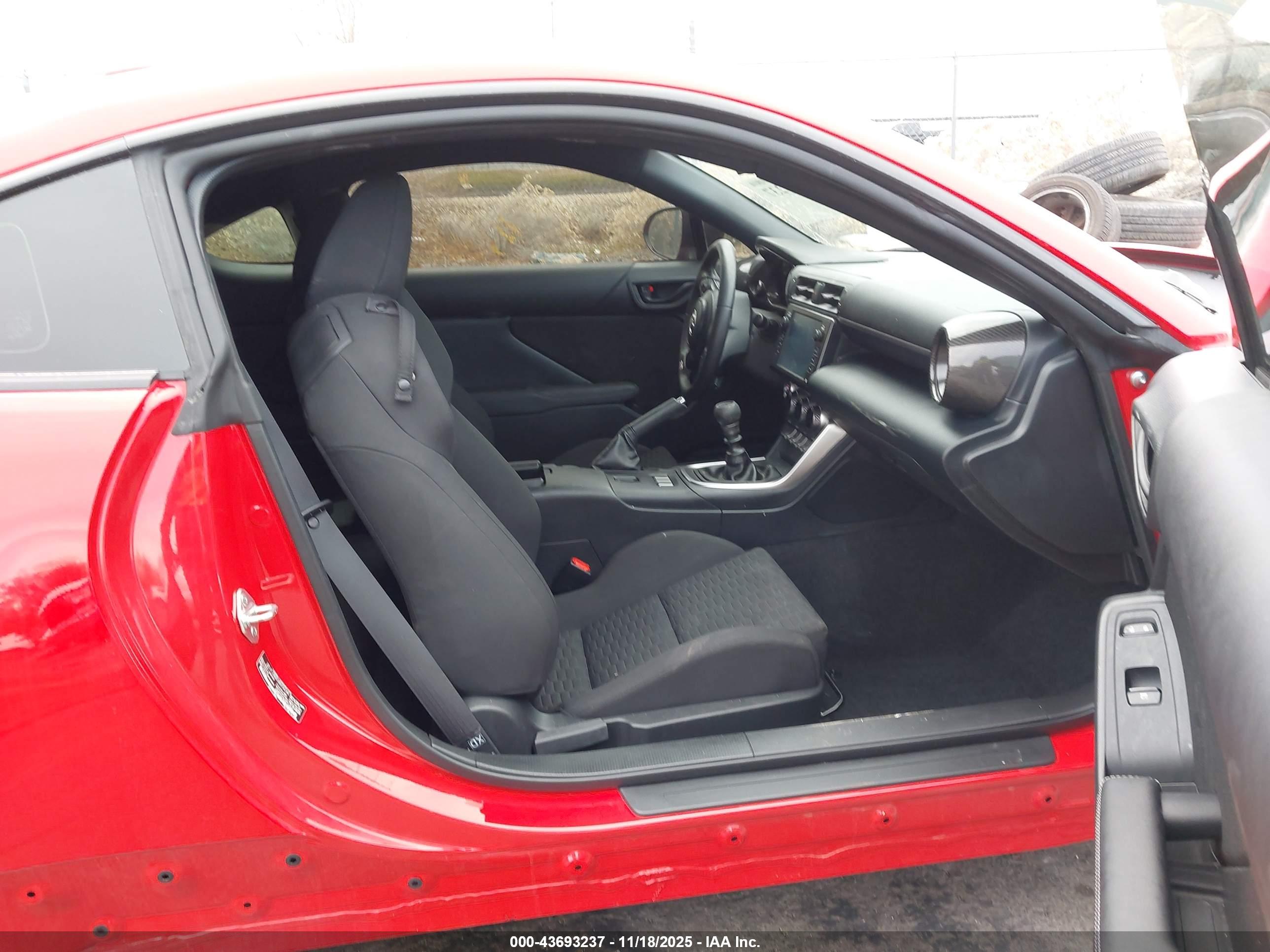 TOYOTA GR86 image 5