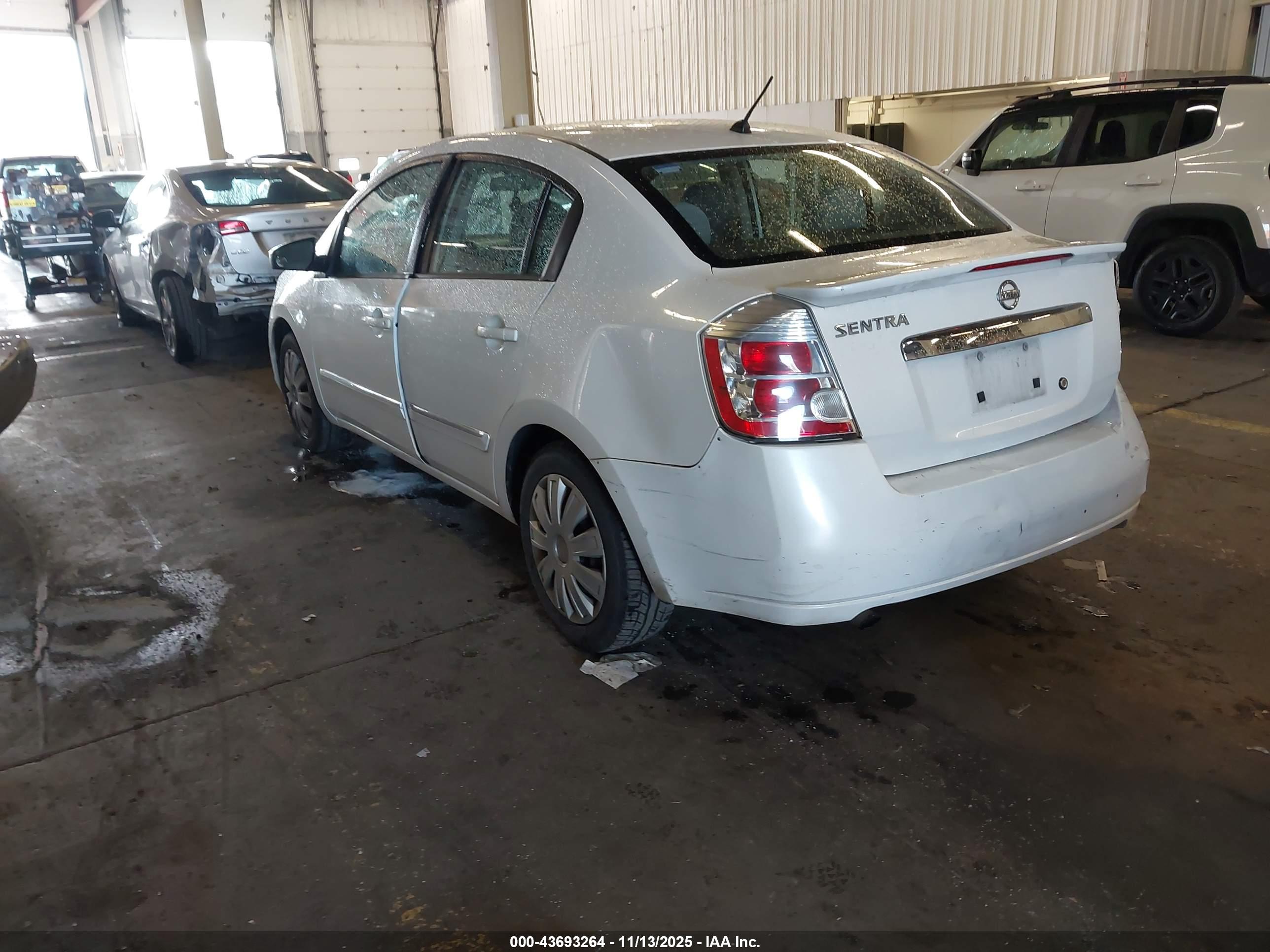 NISSAN SENTRA image 3