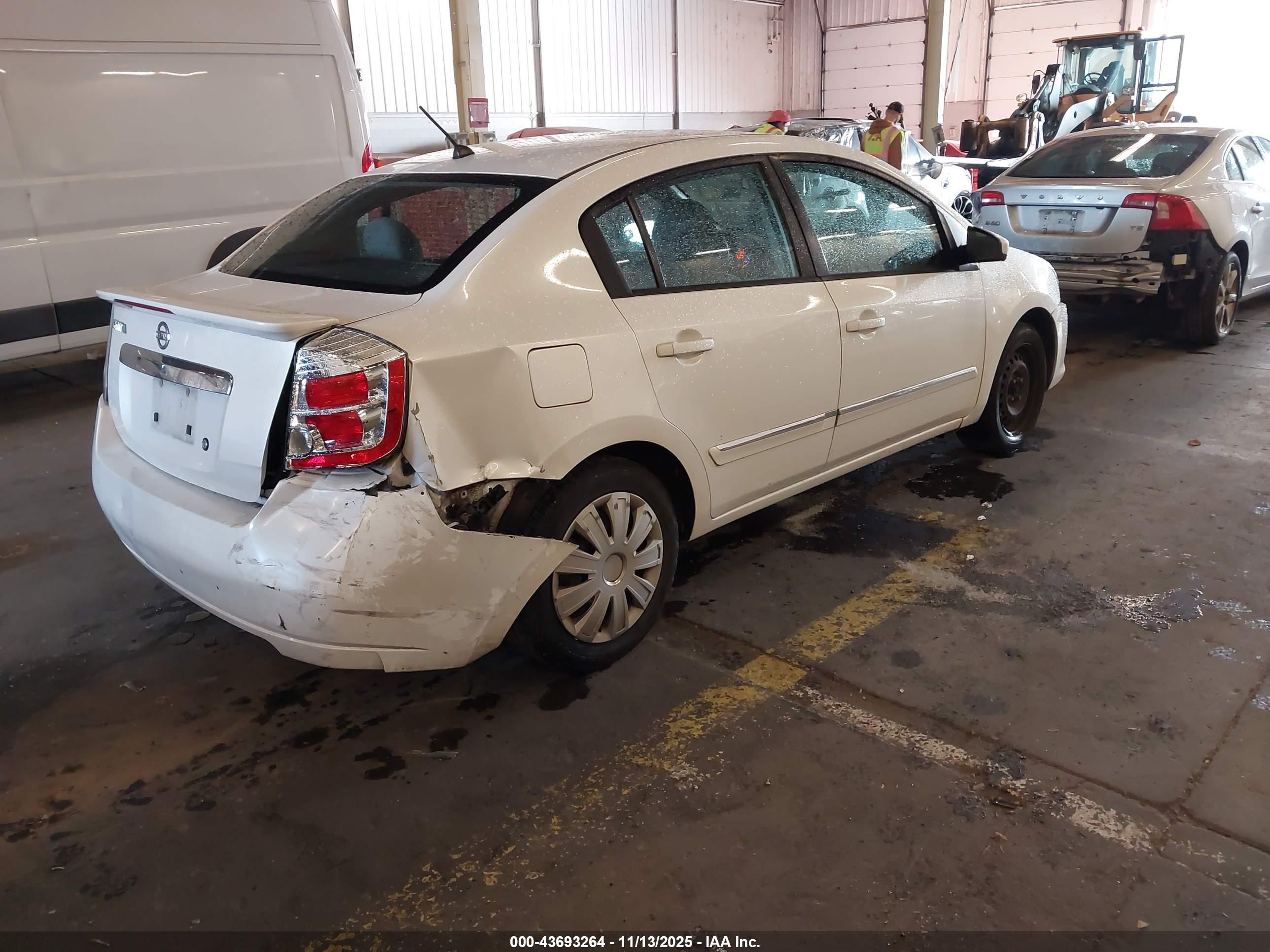 NISSAN SENTRA image 4