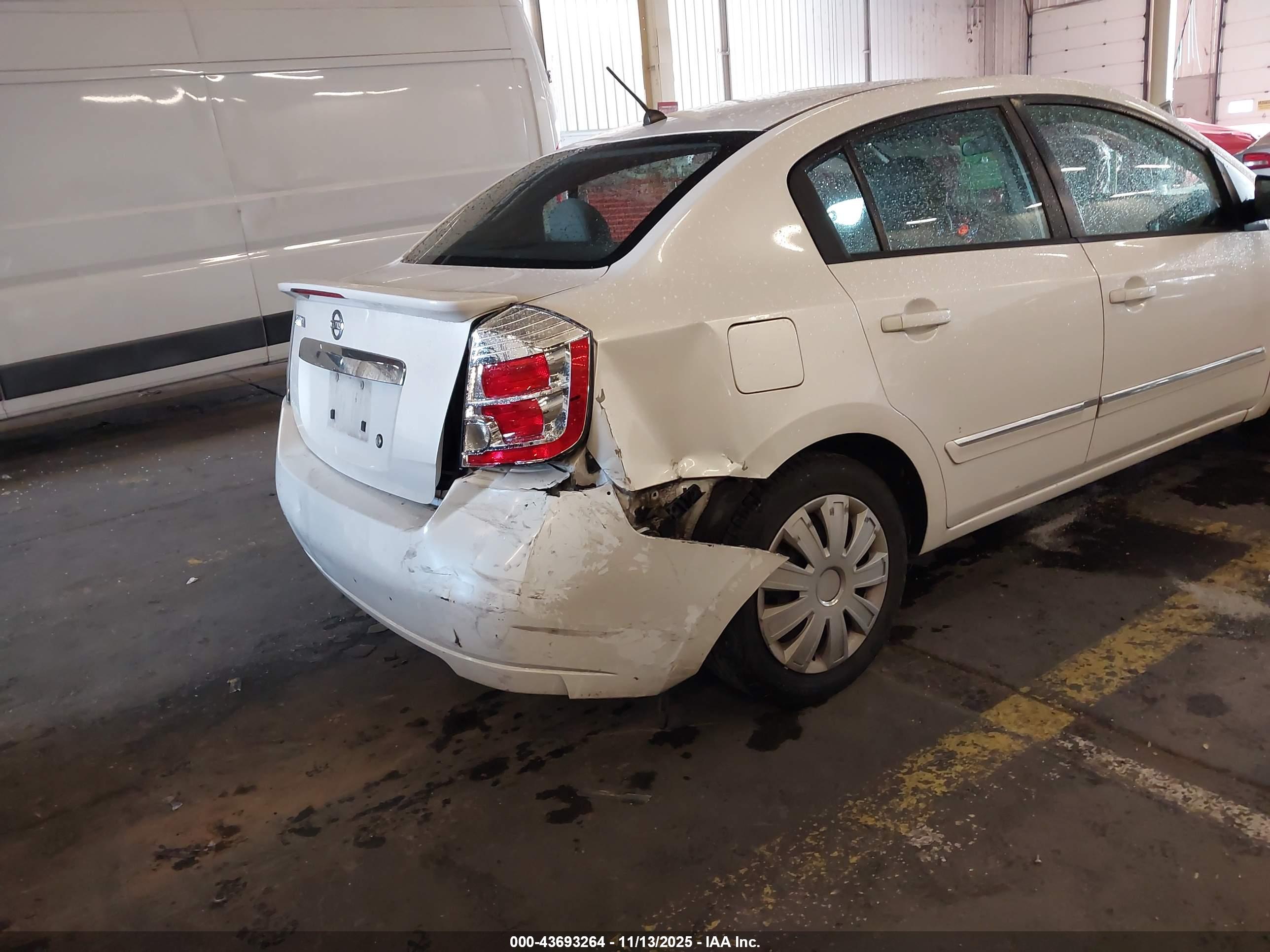 NISSAN SENTRA image 6