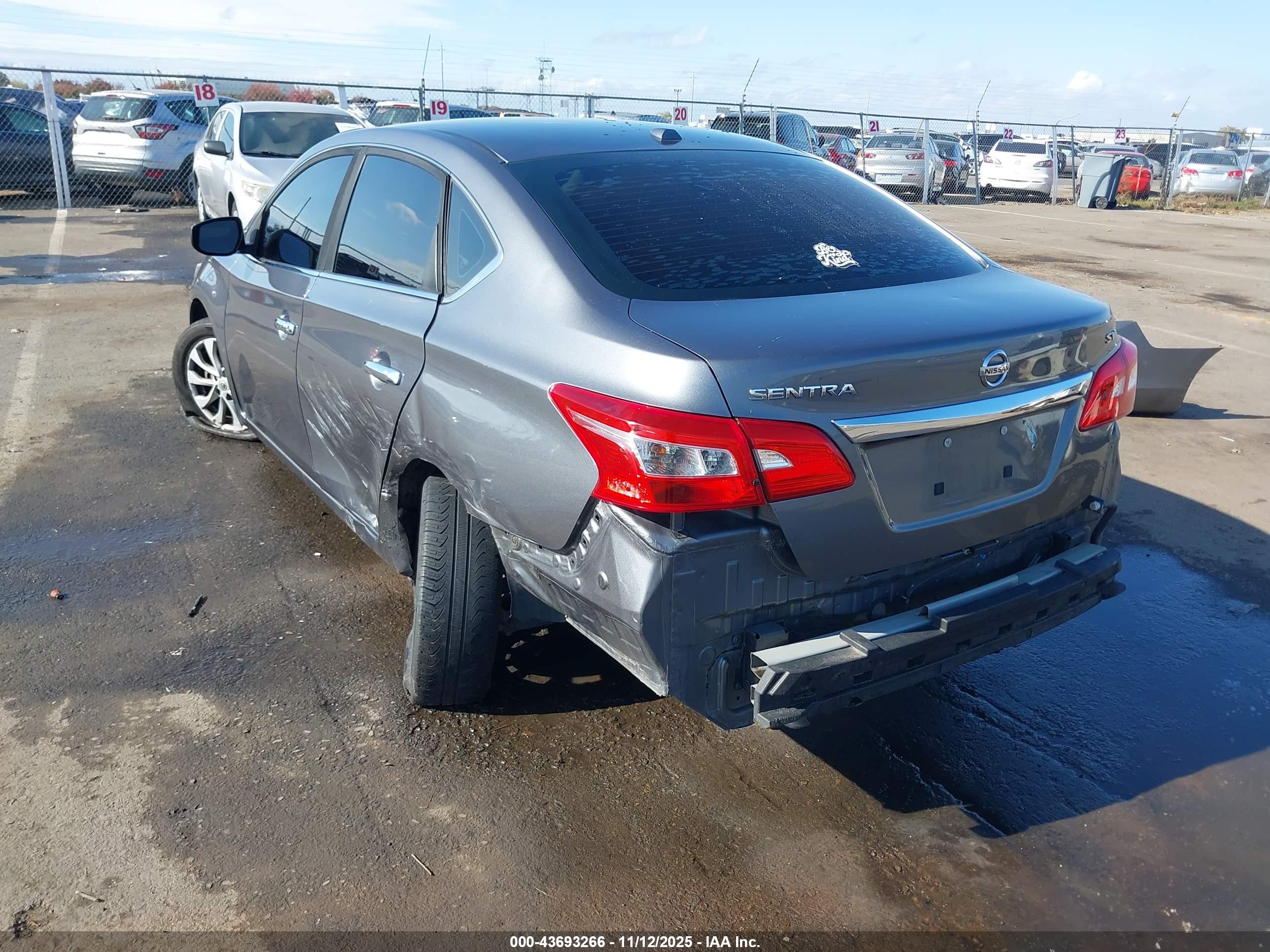 NISSAN SENTRA image 3