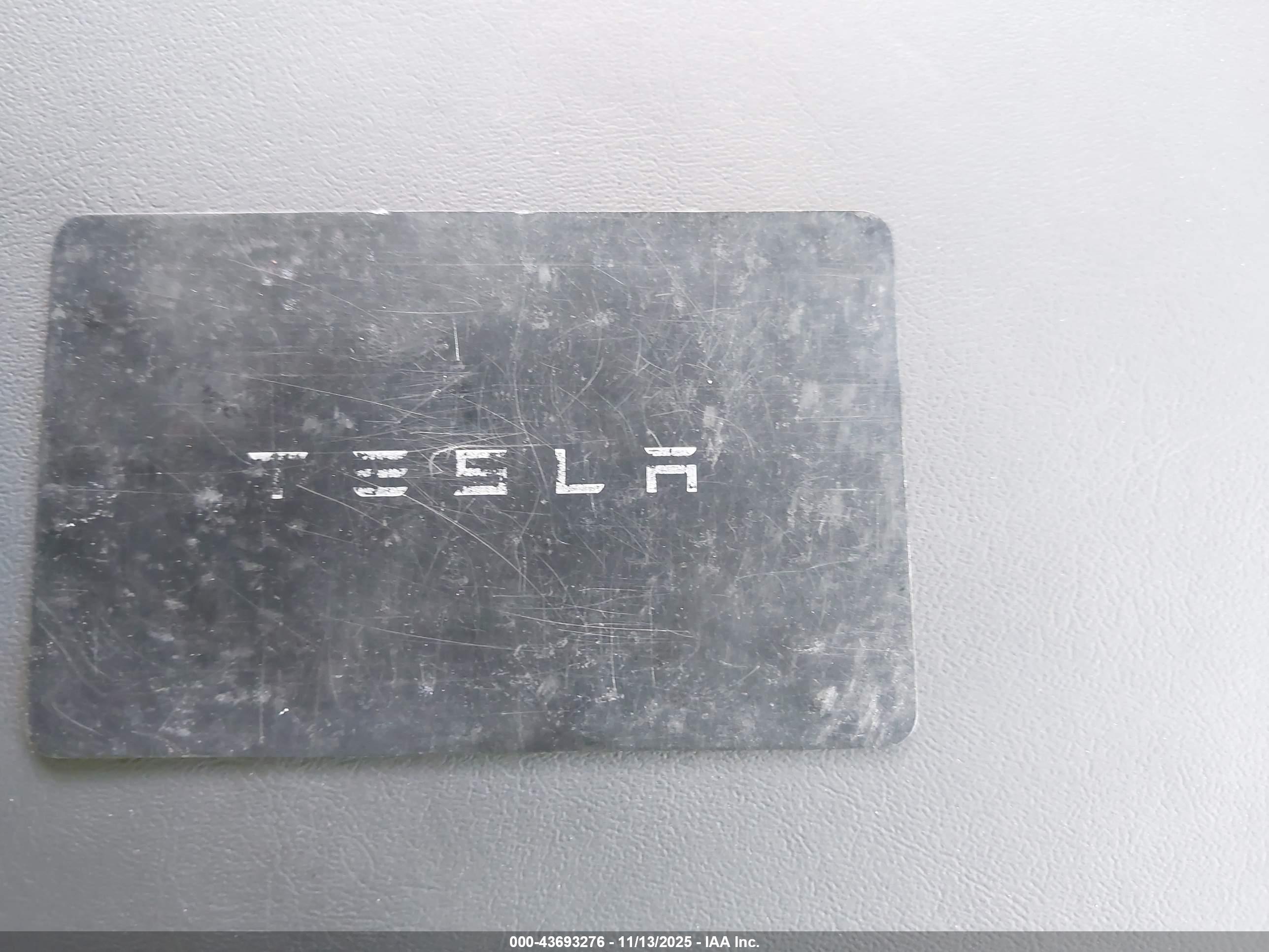 TESLA MODEL image 11