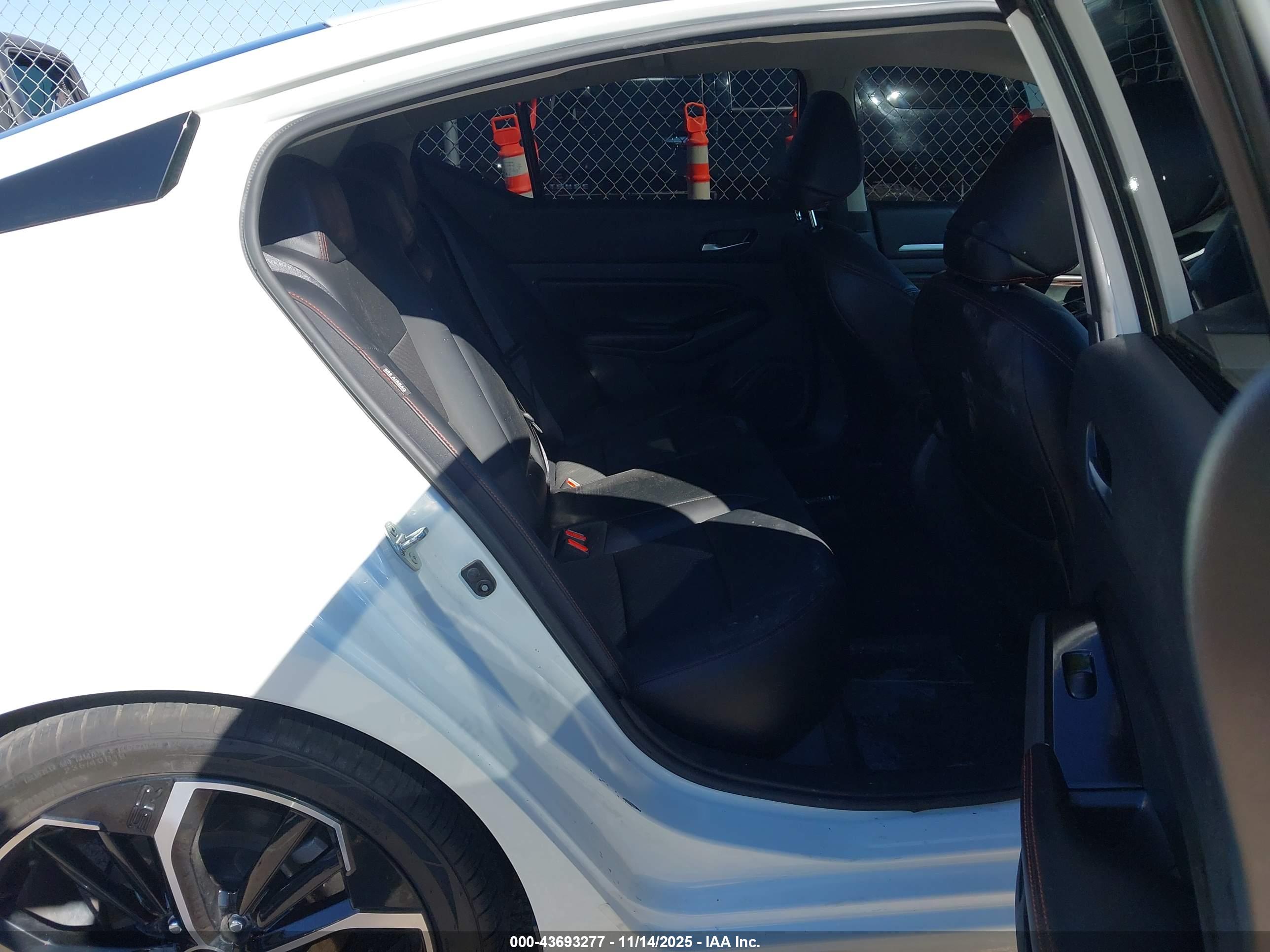 NISSAN ALTIMA image 8