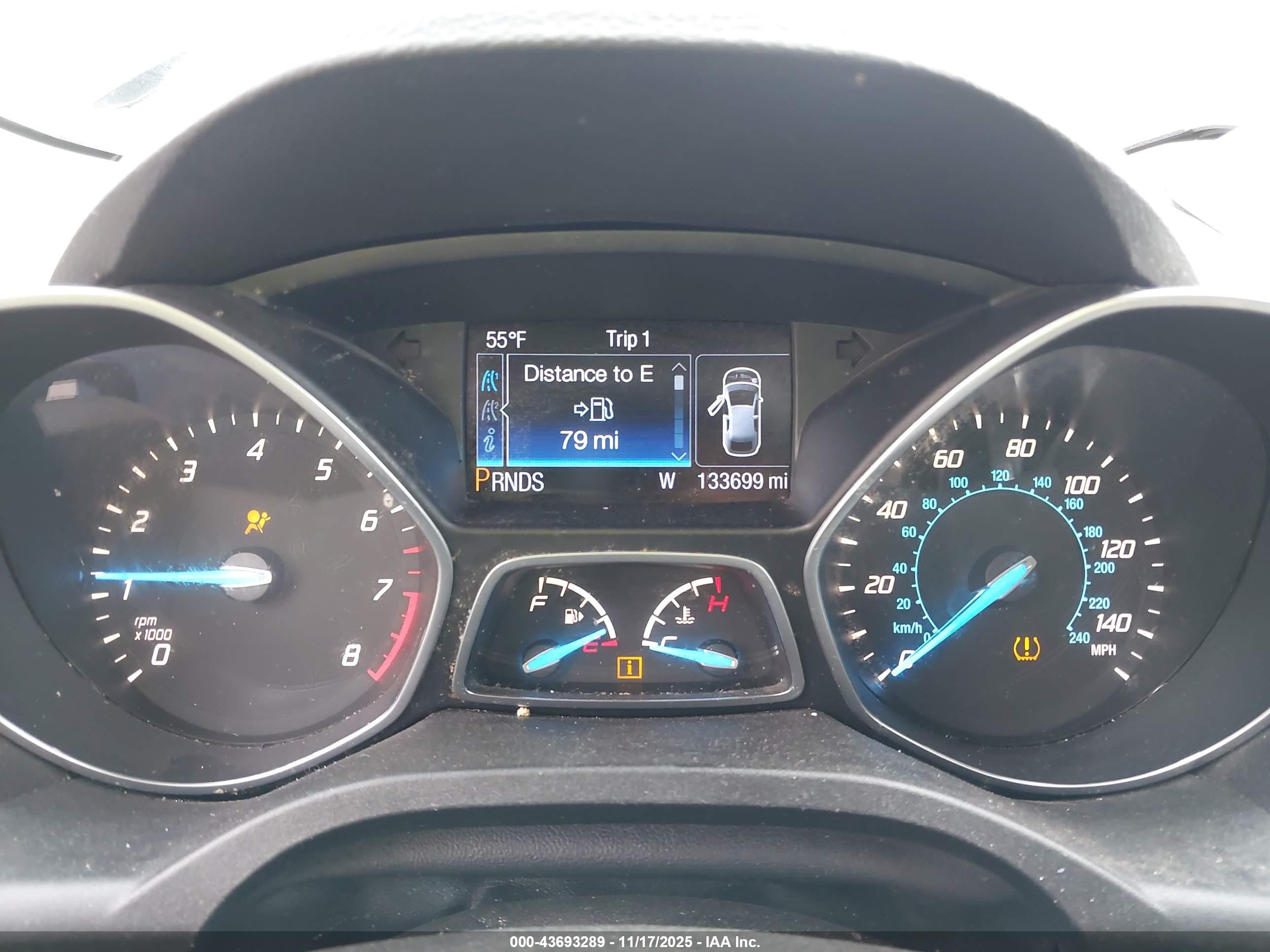 FORD ESCAPE image 7