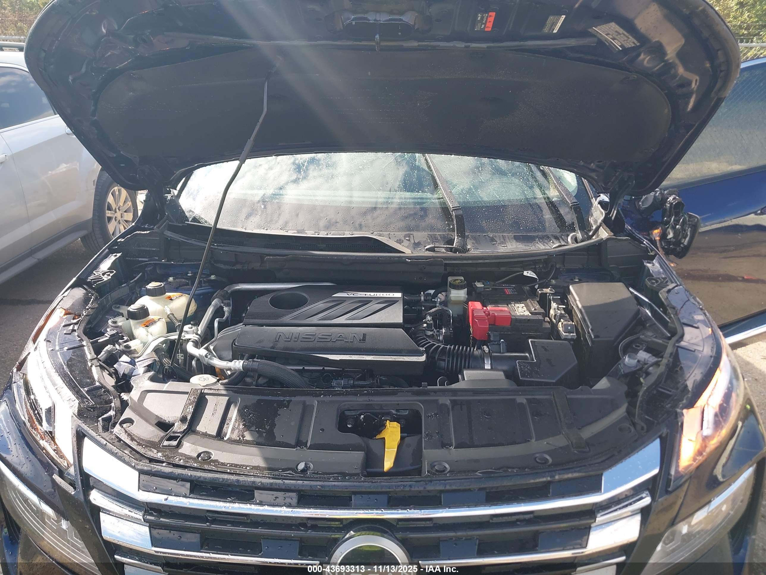 NISSAN ROGUE image 10