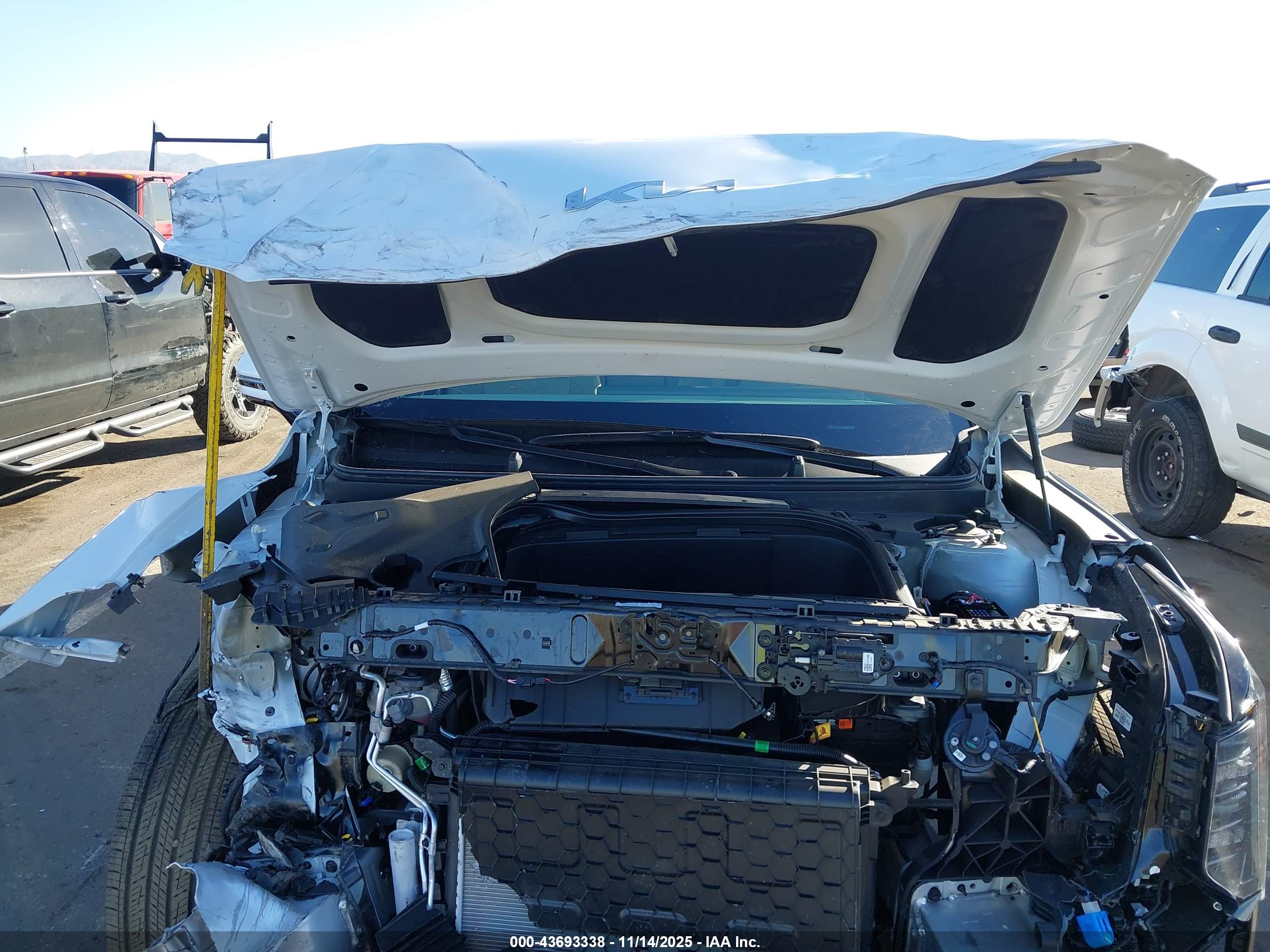 KIA EV9 image 10