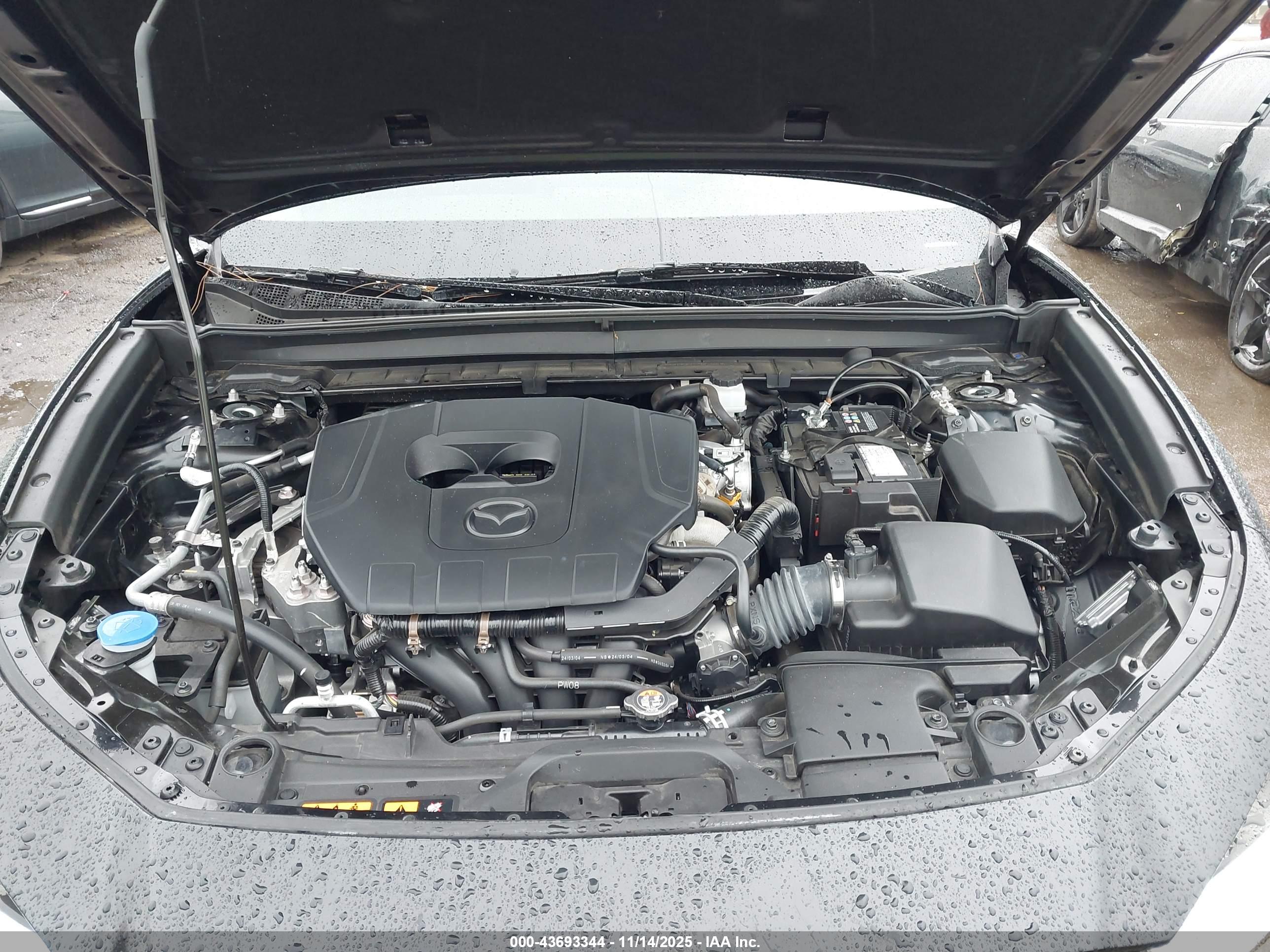 MAZDA CX-30 image 10
