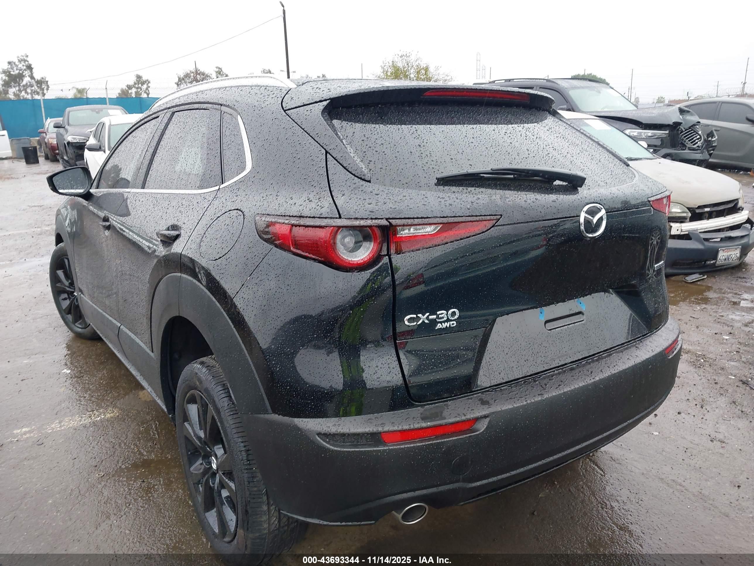 MAZDA CX-30 image 3