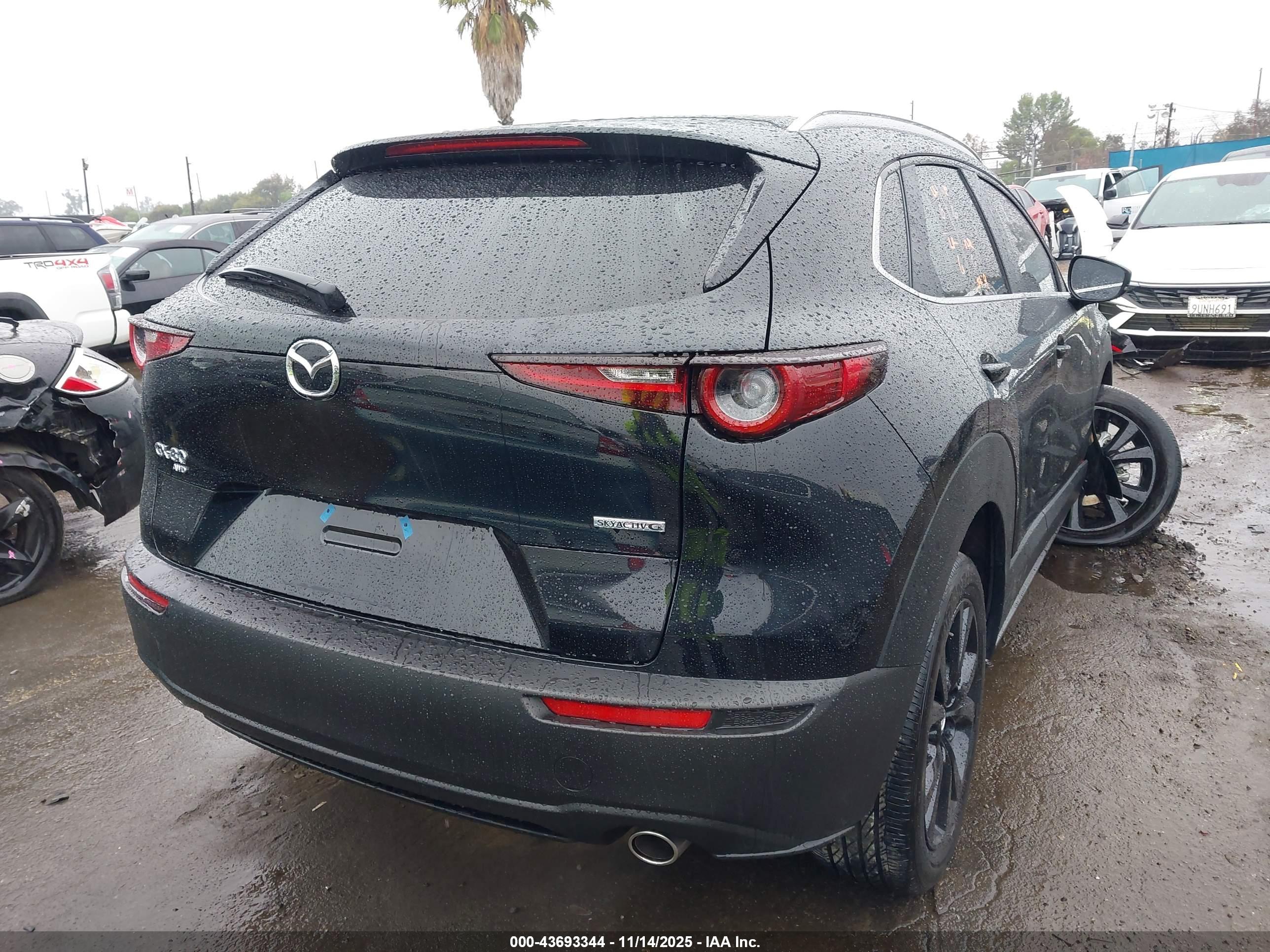 MAZDA CX-30 image 4