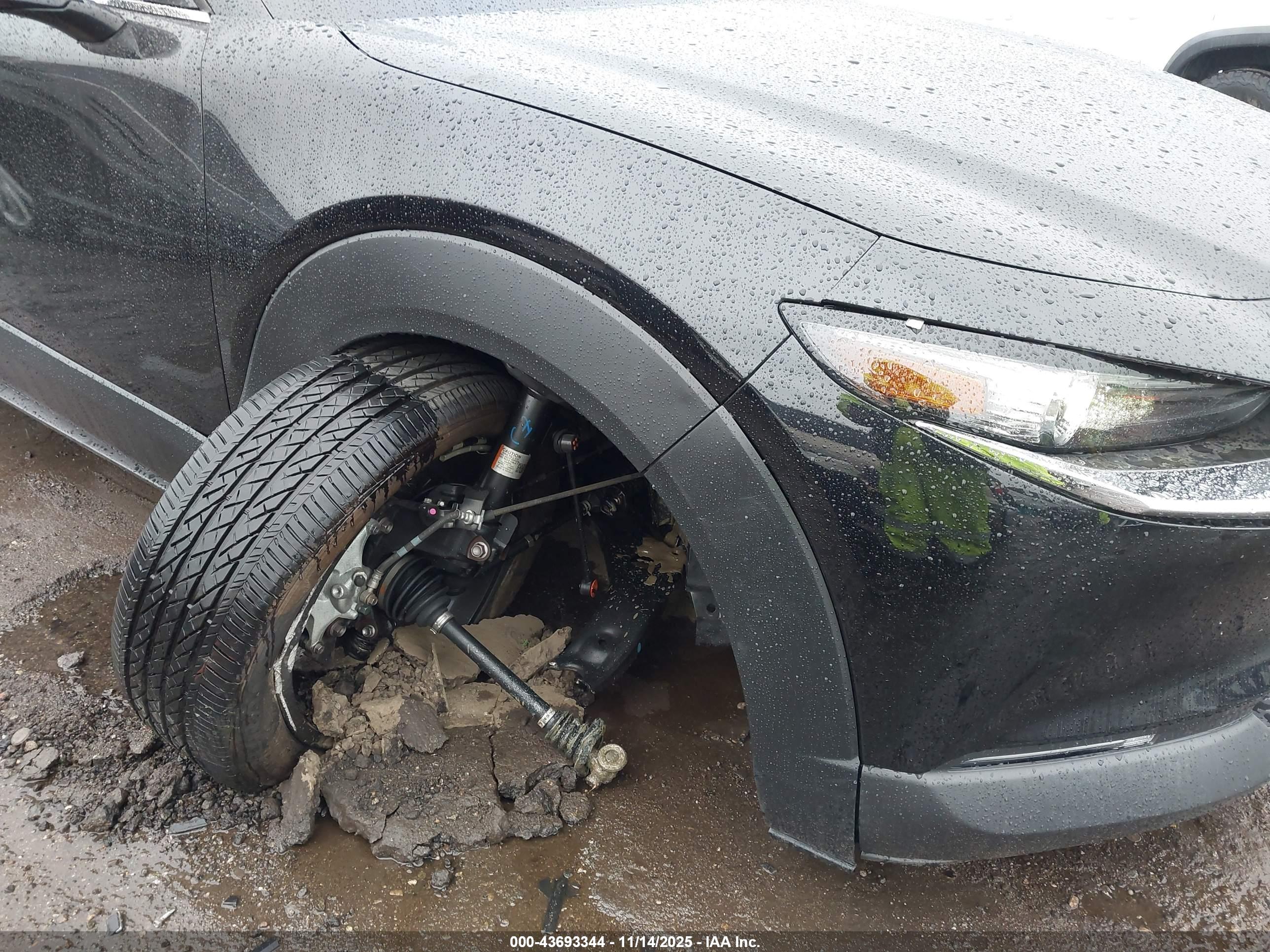 MAZDA CX-30 image 6