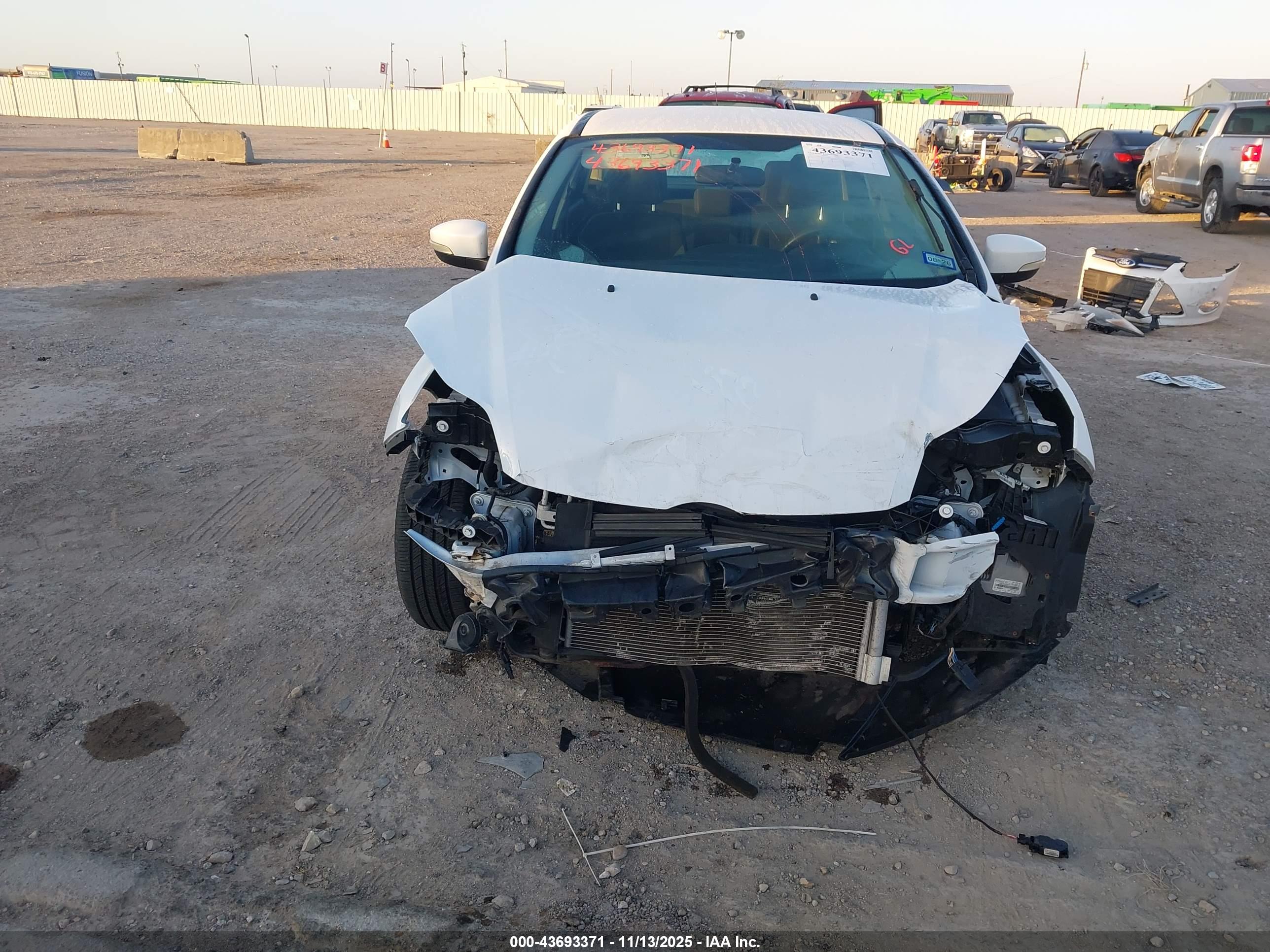 FORD FOCUS image 6