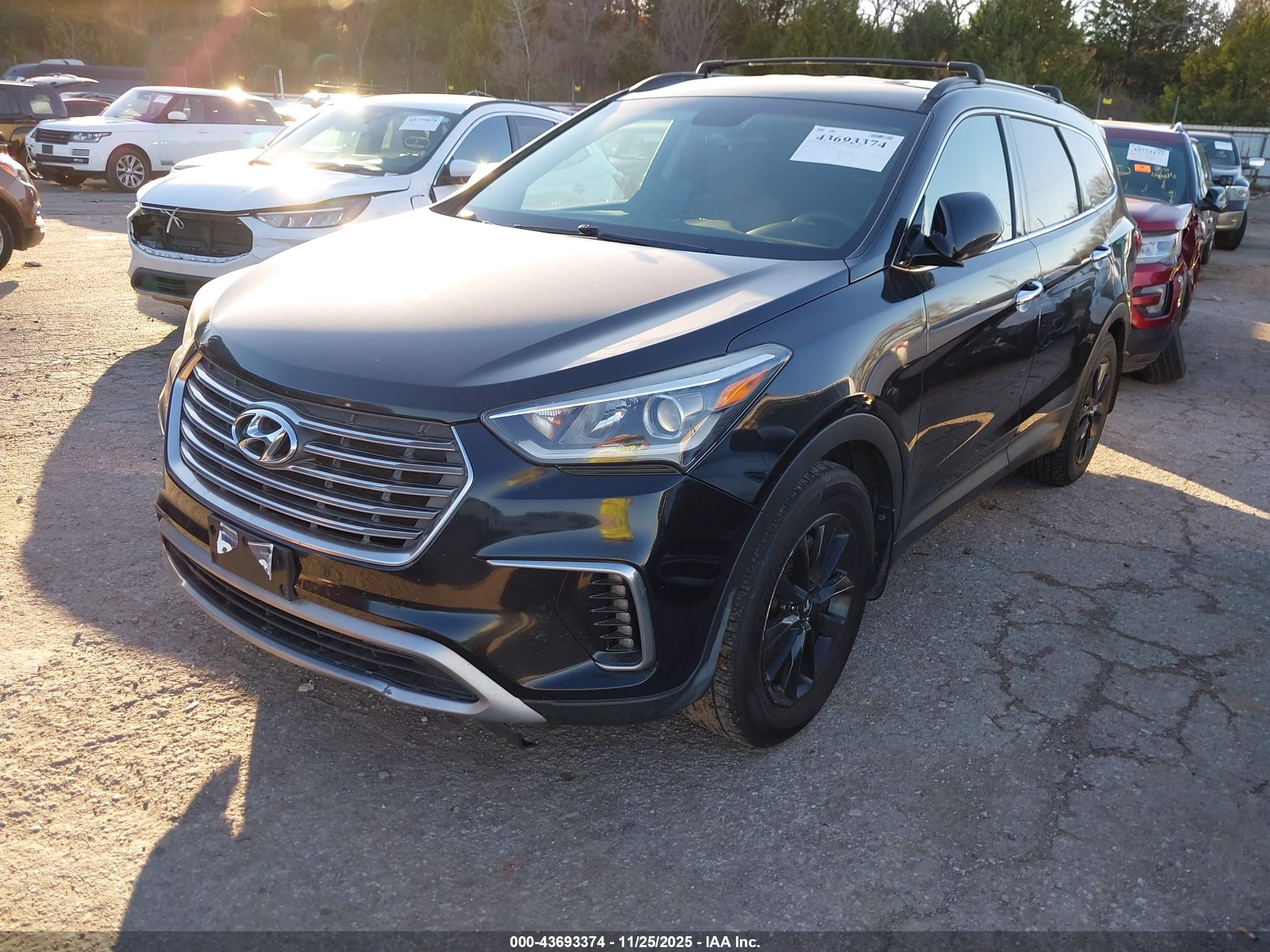HYUNDAI SANTA image 2